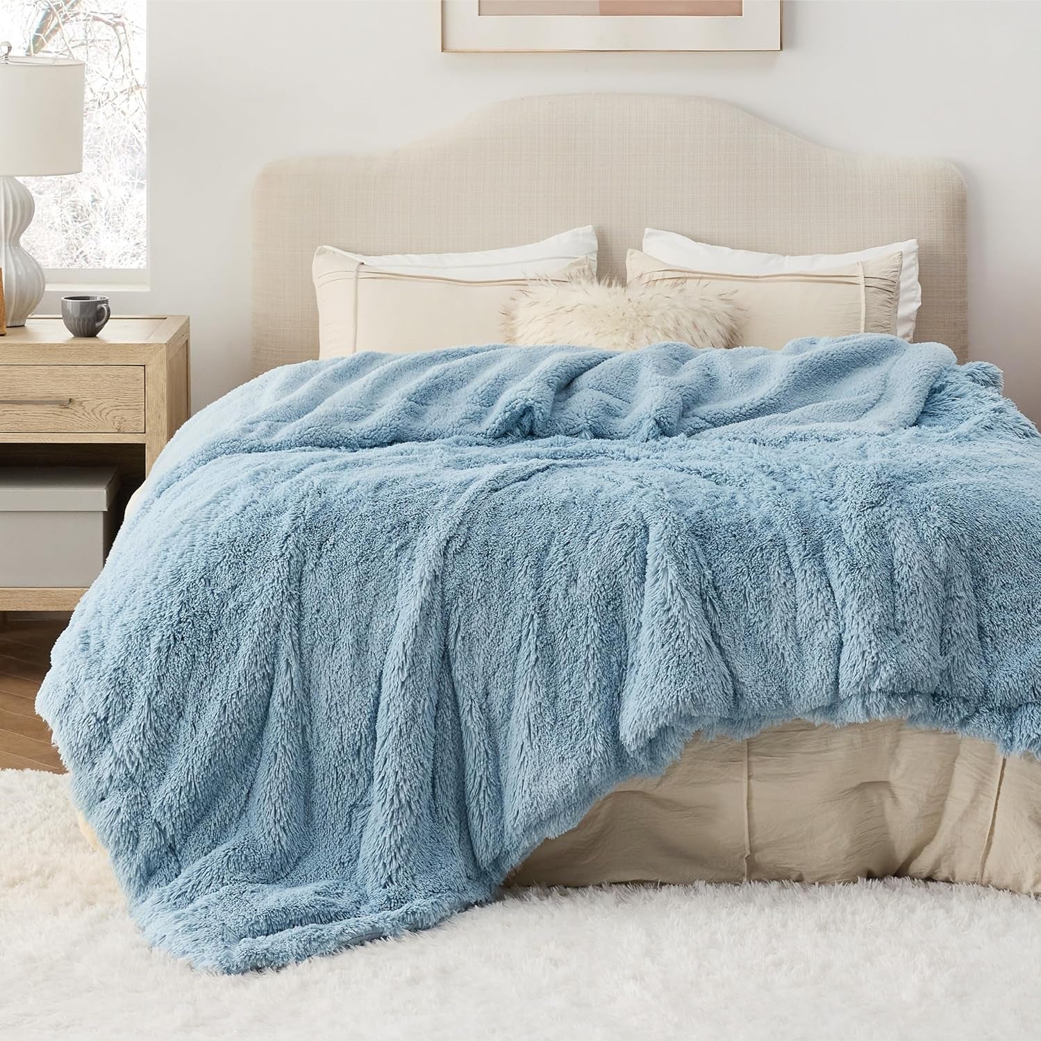 Bedsure Fuzzy Faux Fur Blanket