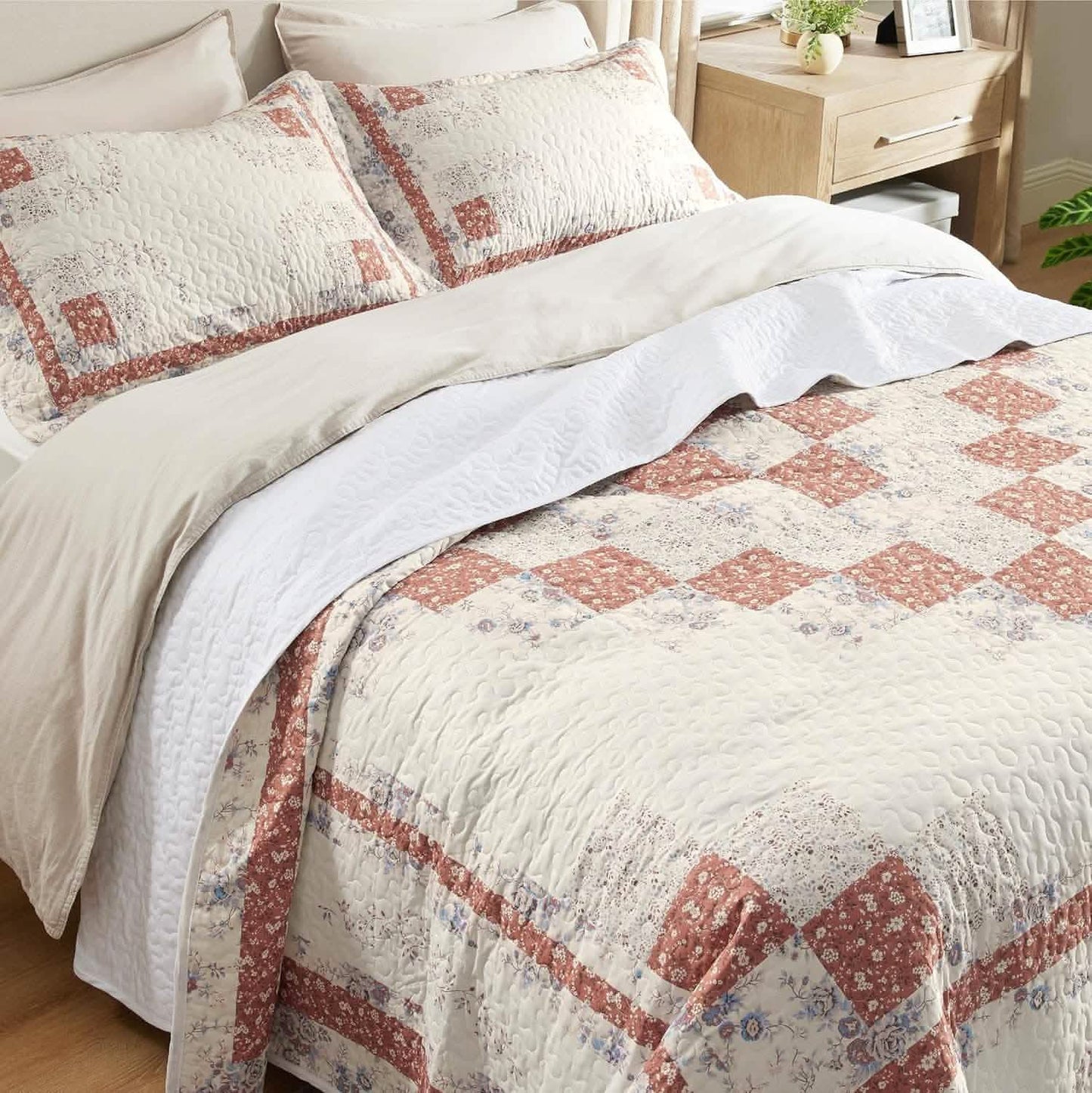 Cotton Patterned Quilt Set