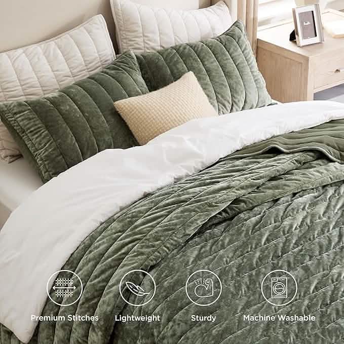 Grace Striped Velvet Quilt Set