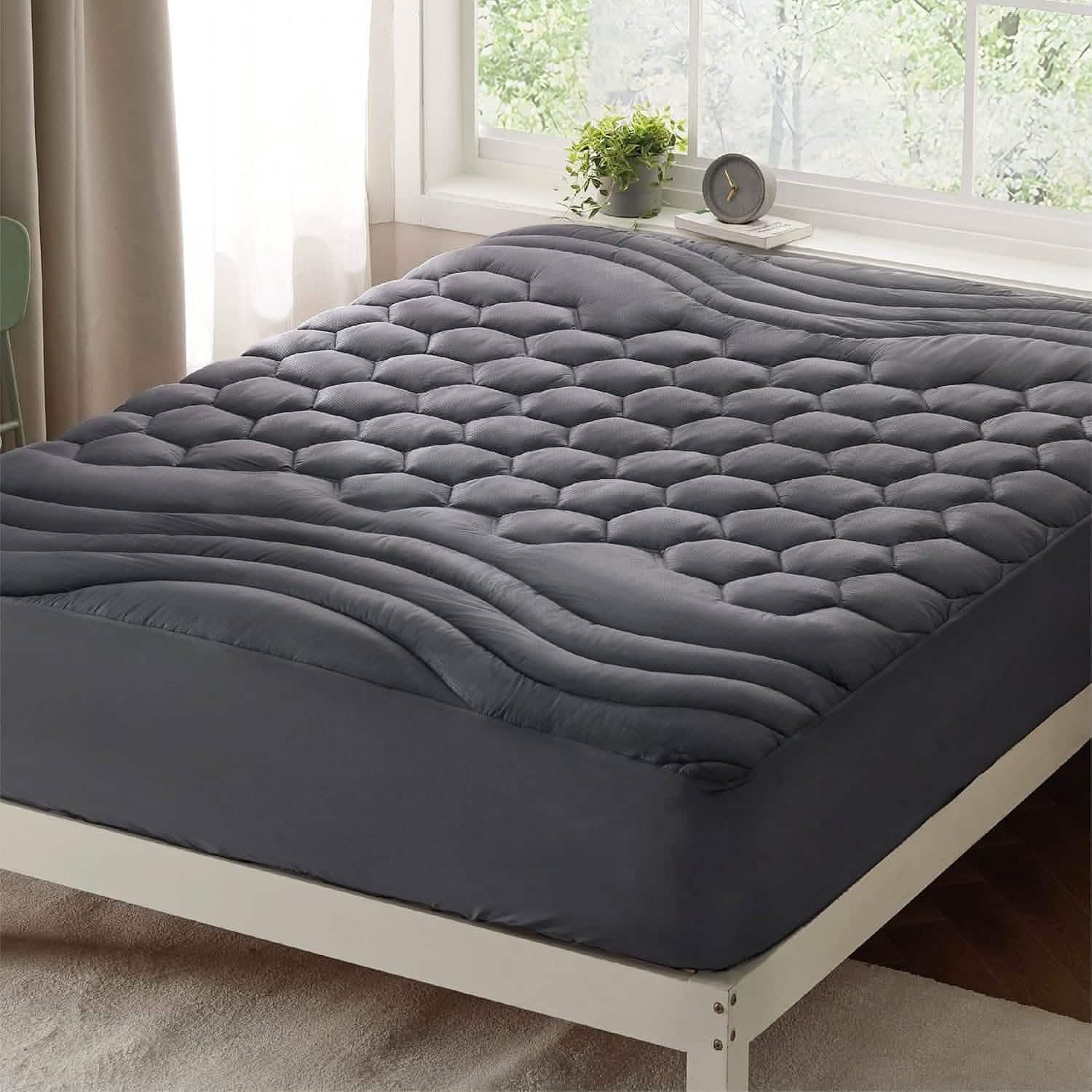 GentleSoft™ Three-Zone Quilted Mattress Pad