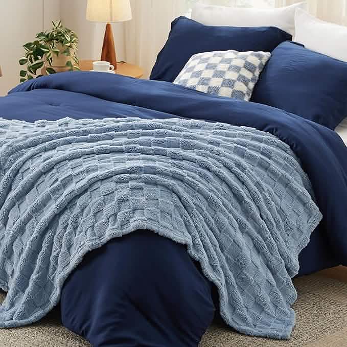 Checkered Comforter Set