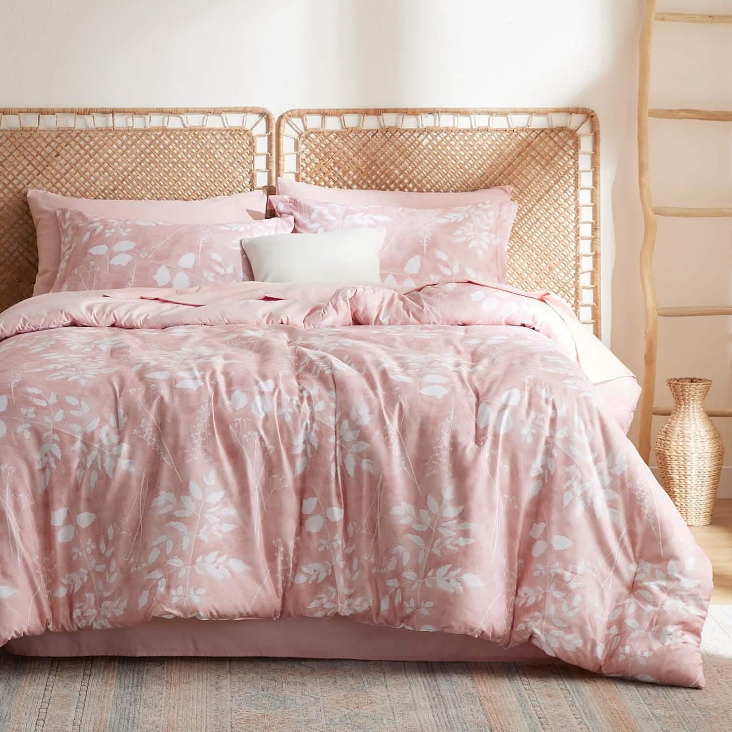 Elegant Floral Comforter Sets