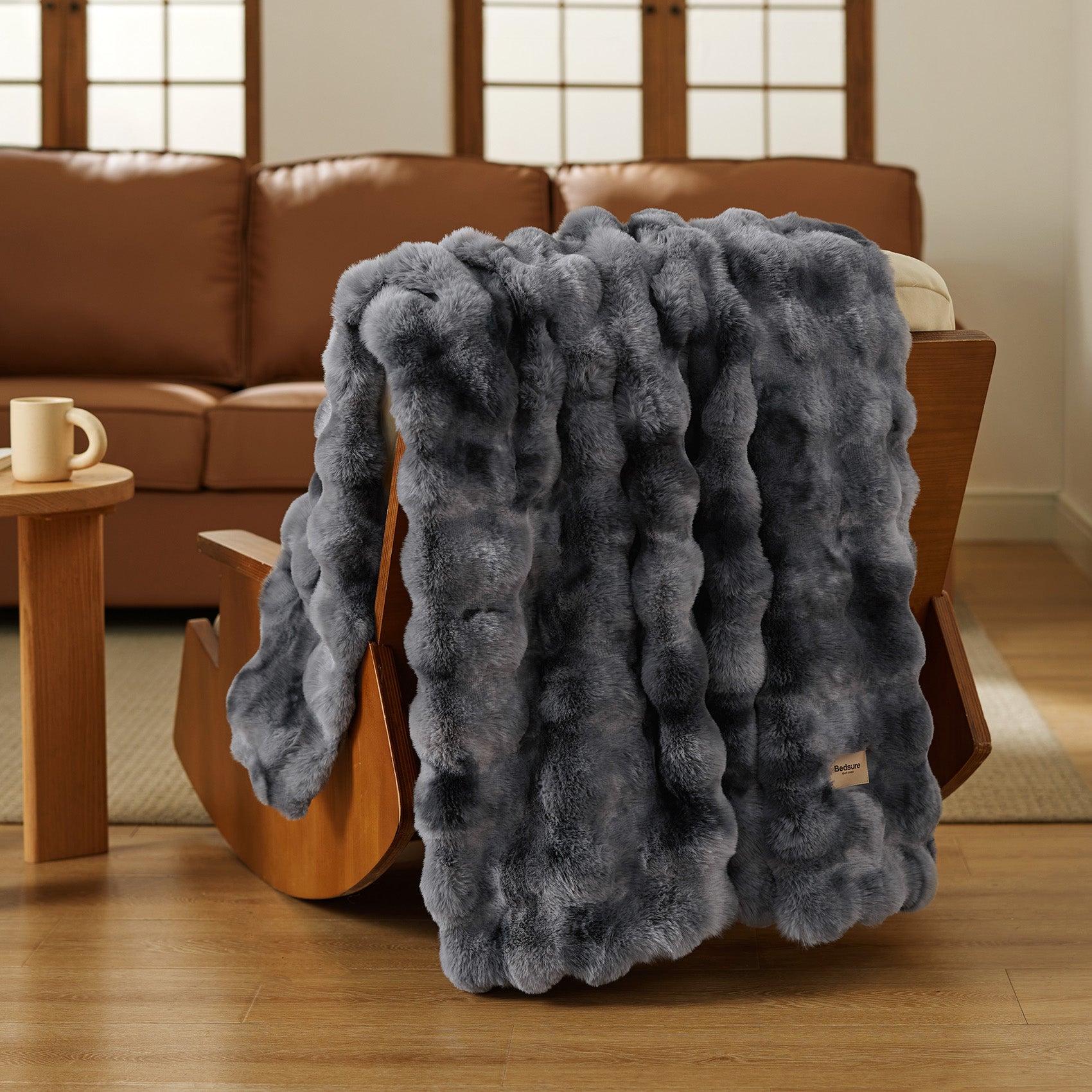 GentleSoft™ Bubble Faux Fur Blanket ( )