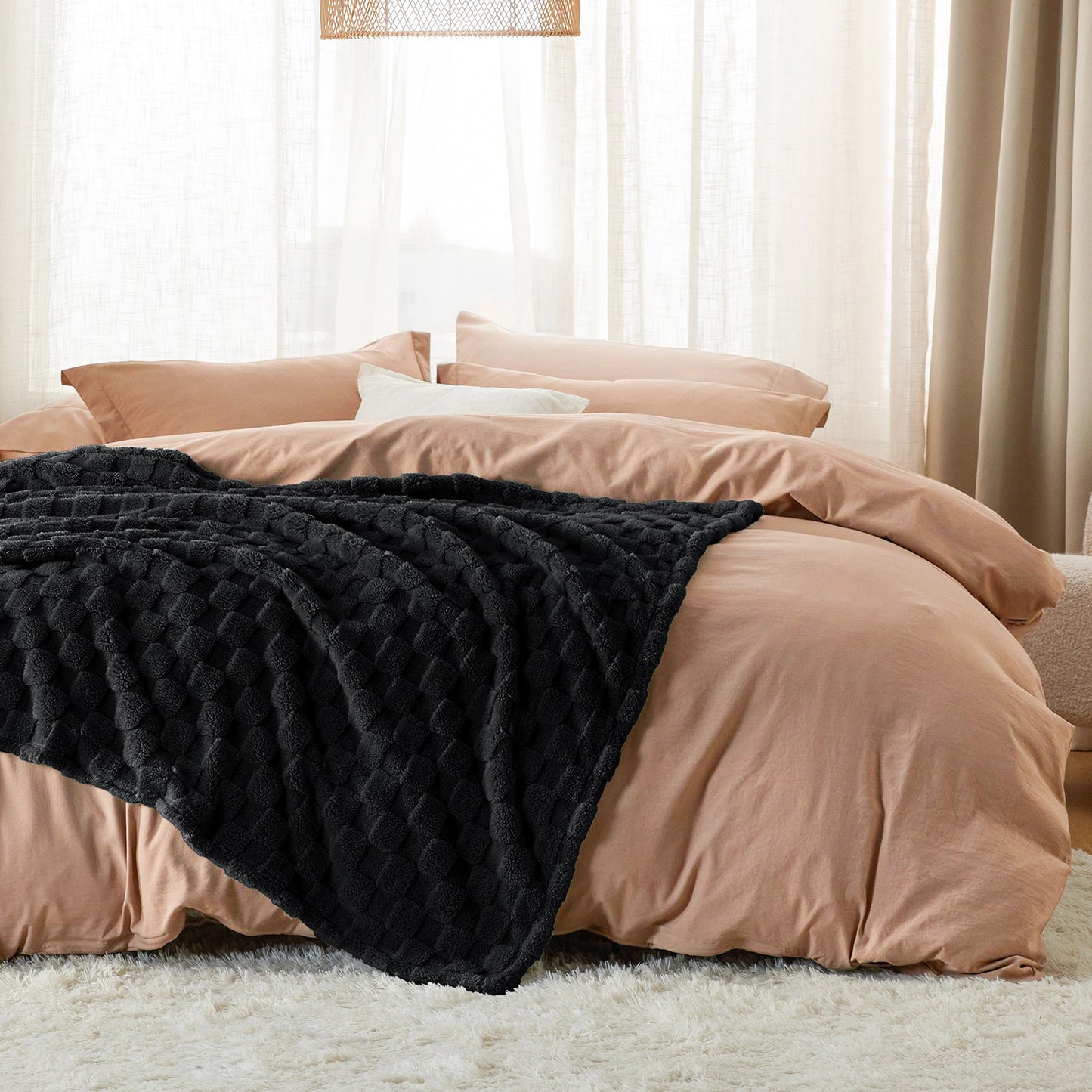 GentleSoft™ Jacquard Shaggy Sherpa Blanket