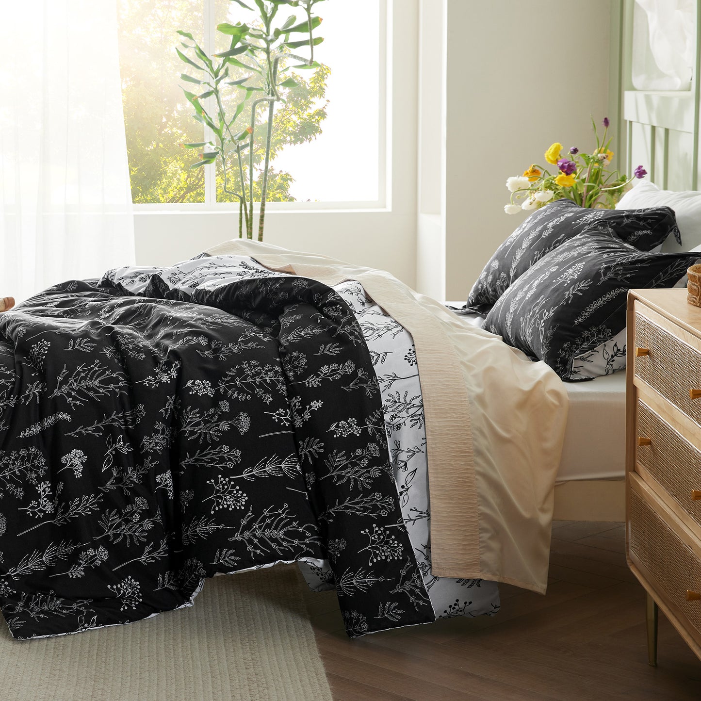 GentleSoft™ Floral Comforter Set