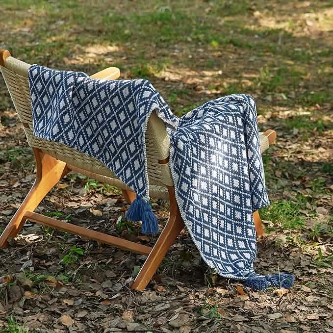 Patterned Boho Throw Blanket With Tassels