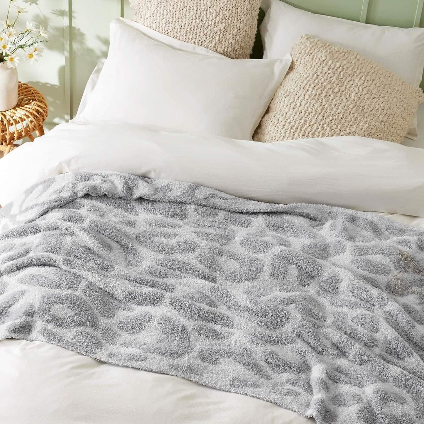 Feather Yarn Throw Blanket