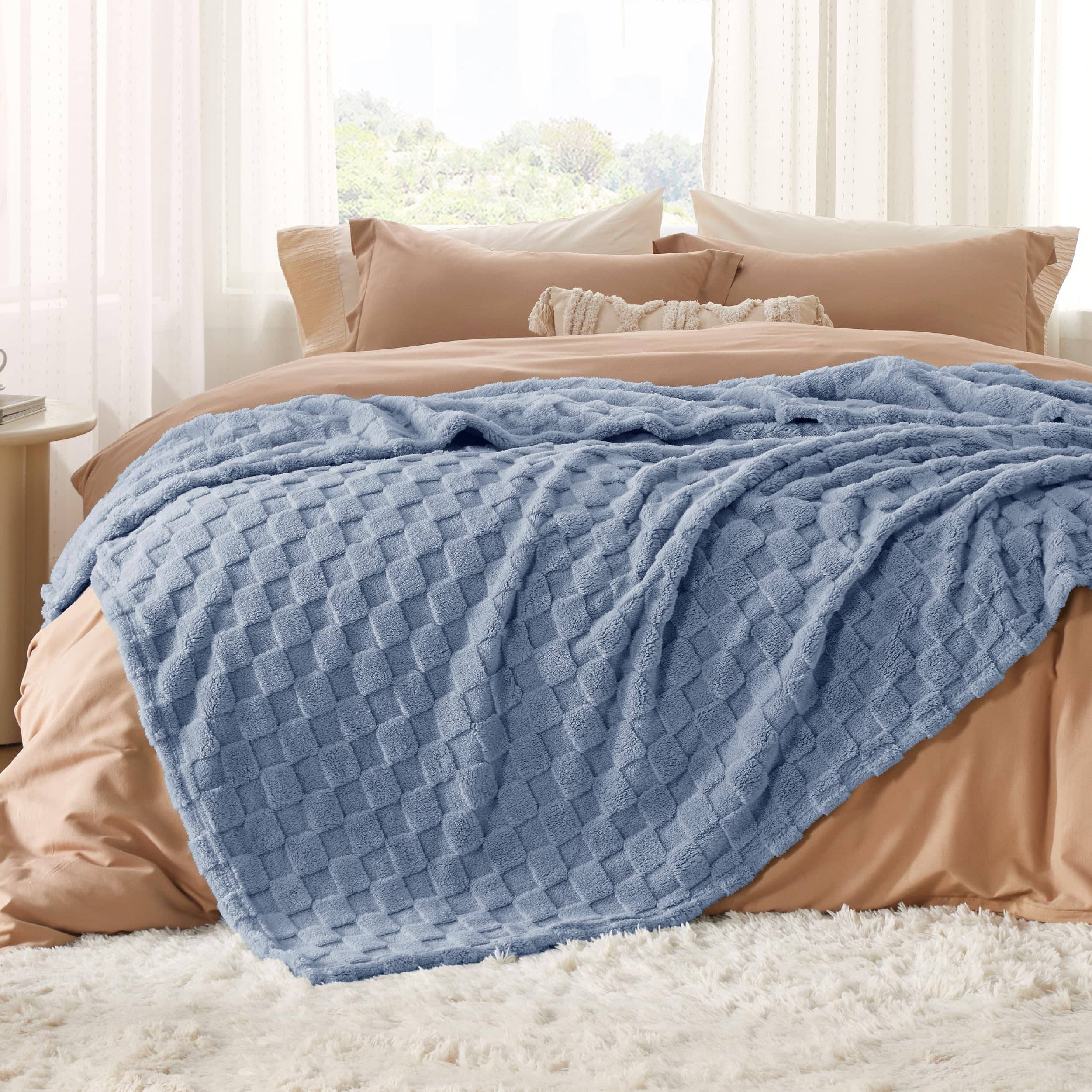 Jacquard Sherpa Shaggy  Blanket