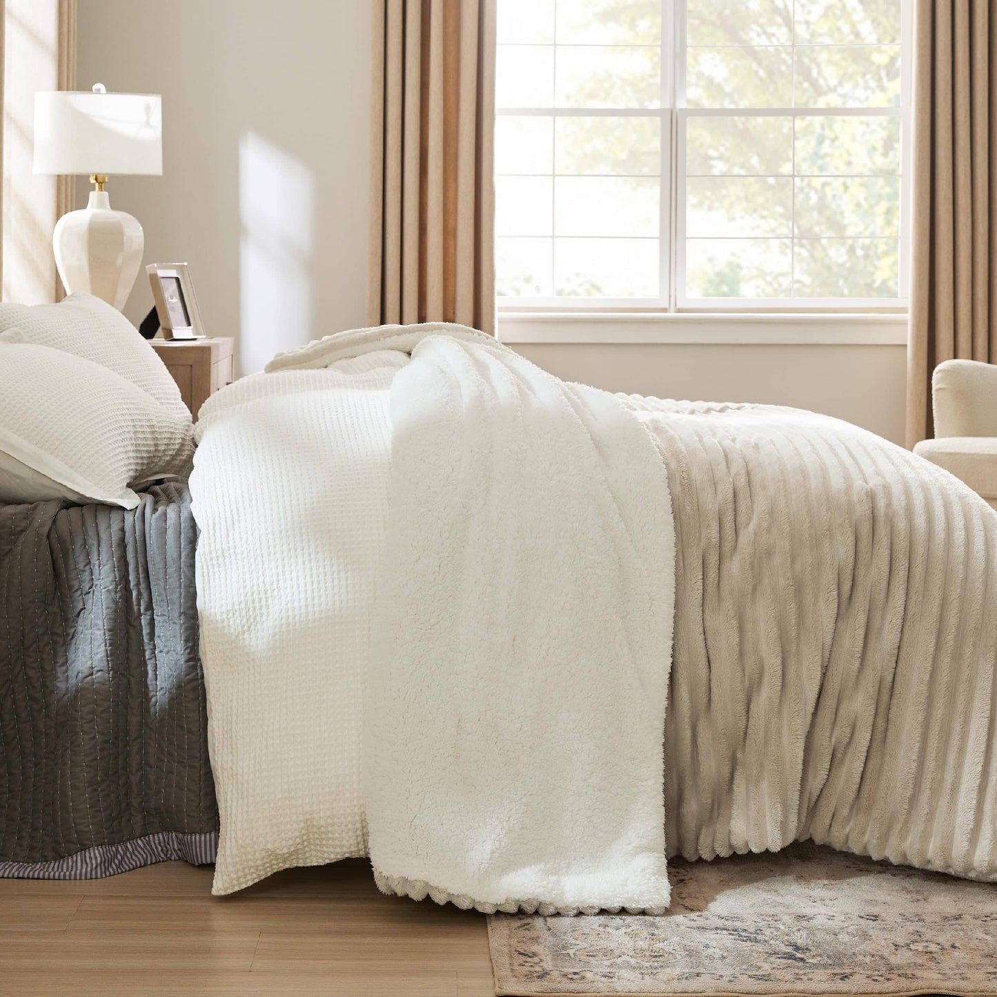 Jacquard Stripes Shaggy Sherpa Blanket