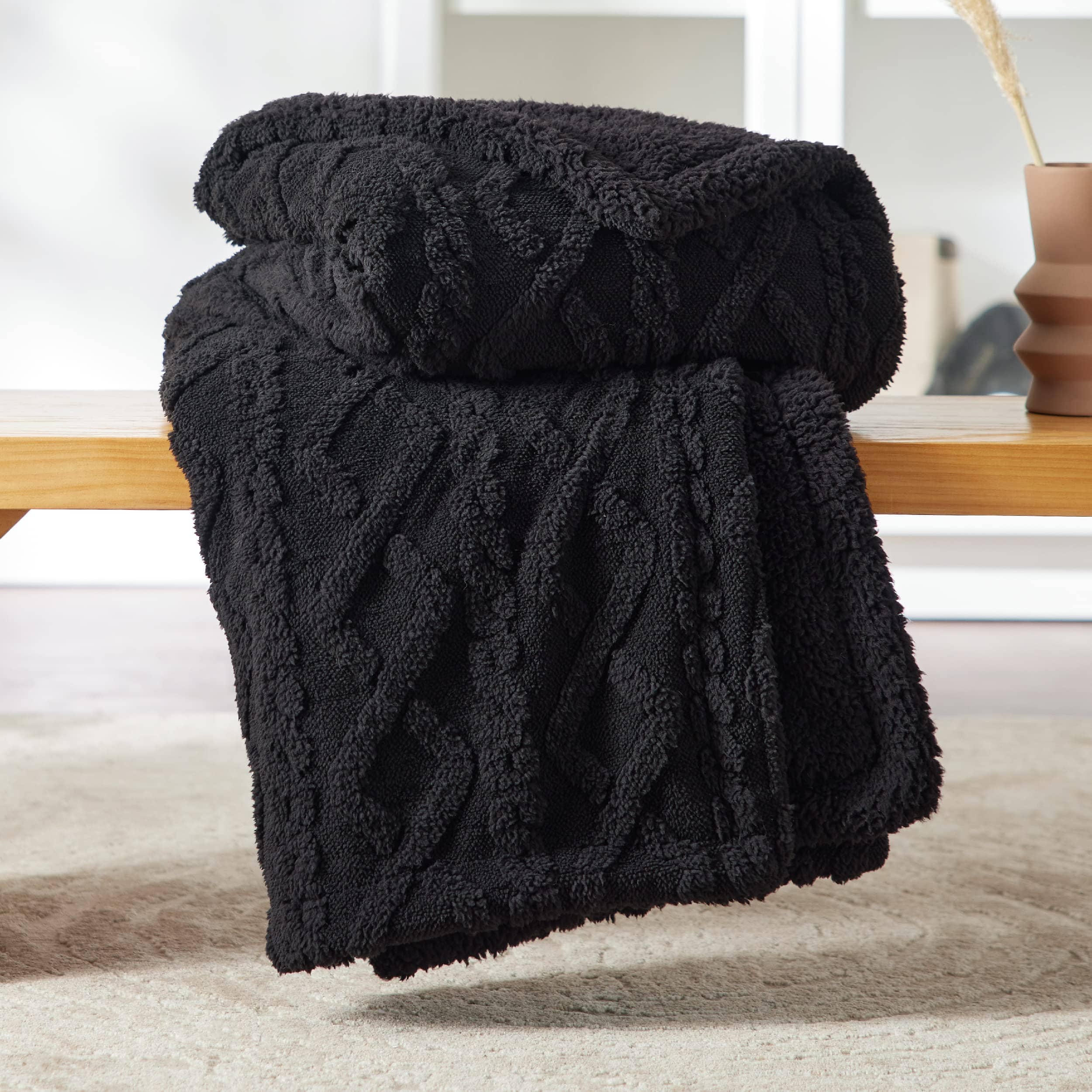 Black sherpa outlet throw