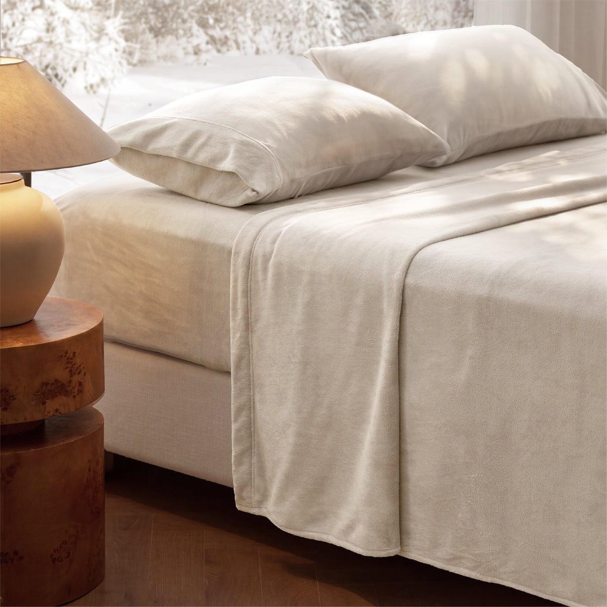 220 GSM Anti-Static Flannel Sheet Set
