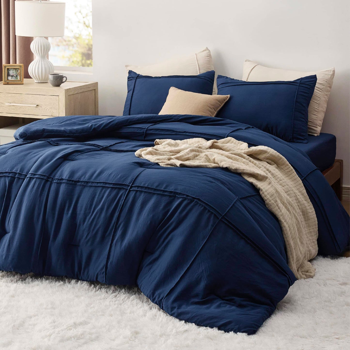 Pinch Pleat Comforter set