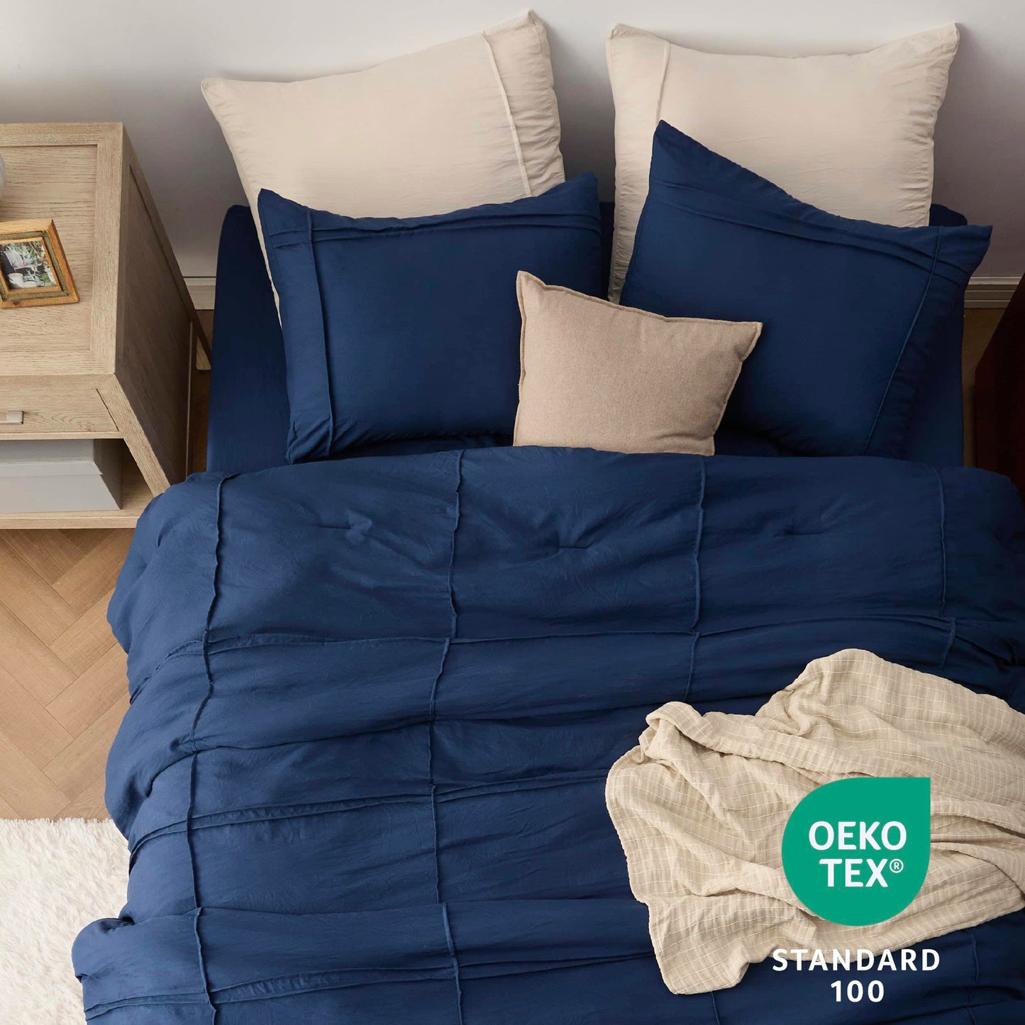 Pinch Pleat Comforter set