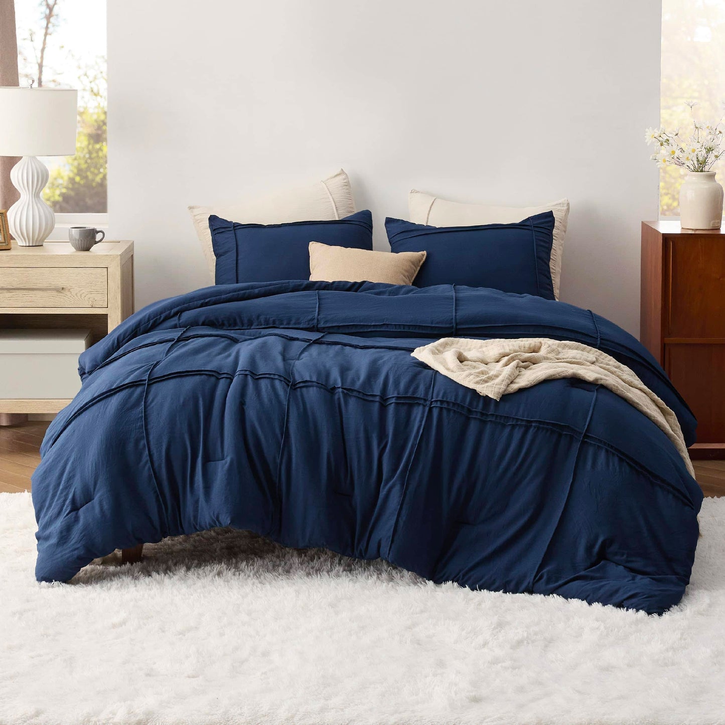 Pinch Pleat Comforter set