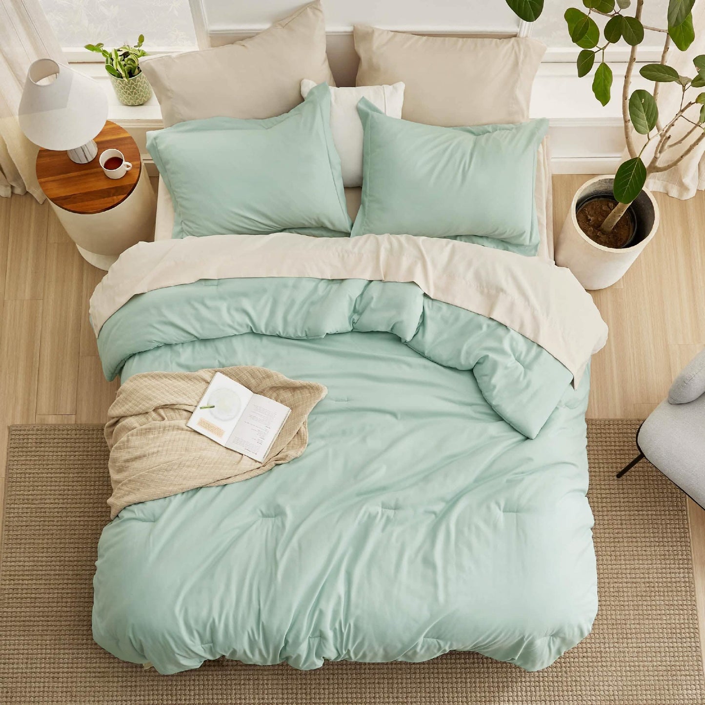 Dual-Tone Bed-in-a-Bag