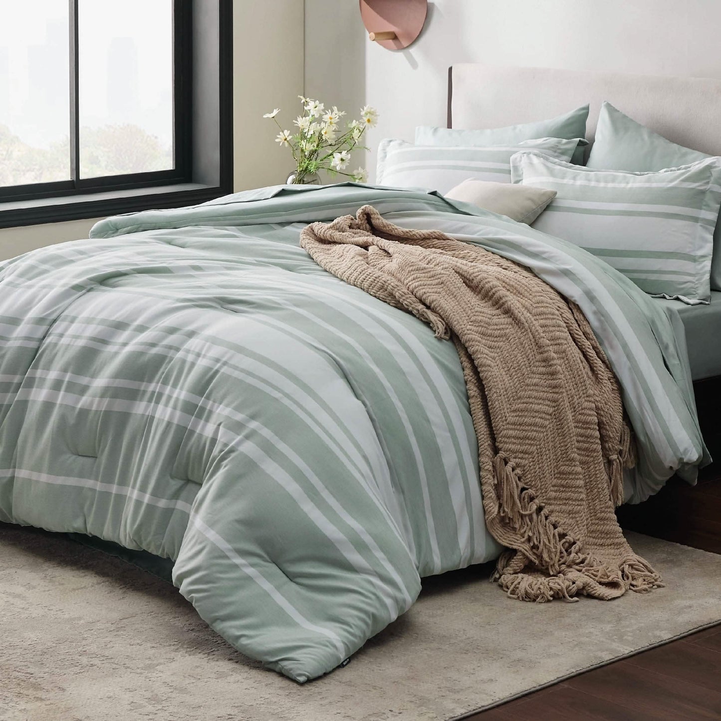 Reversible Cationic Dyed Bed-in-a-Bag