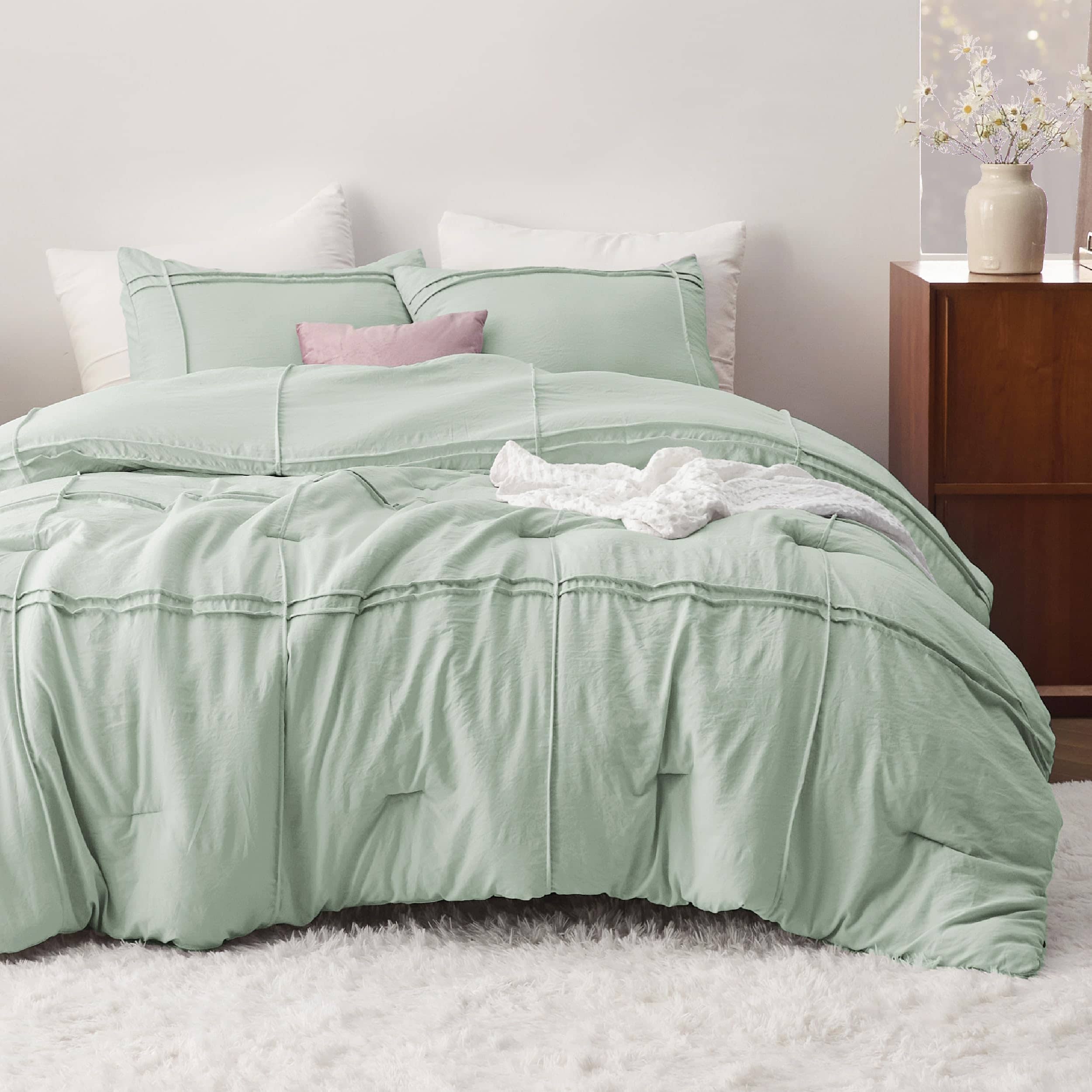 Bedsure Pinch Pleat Comforter set