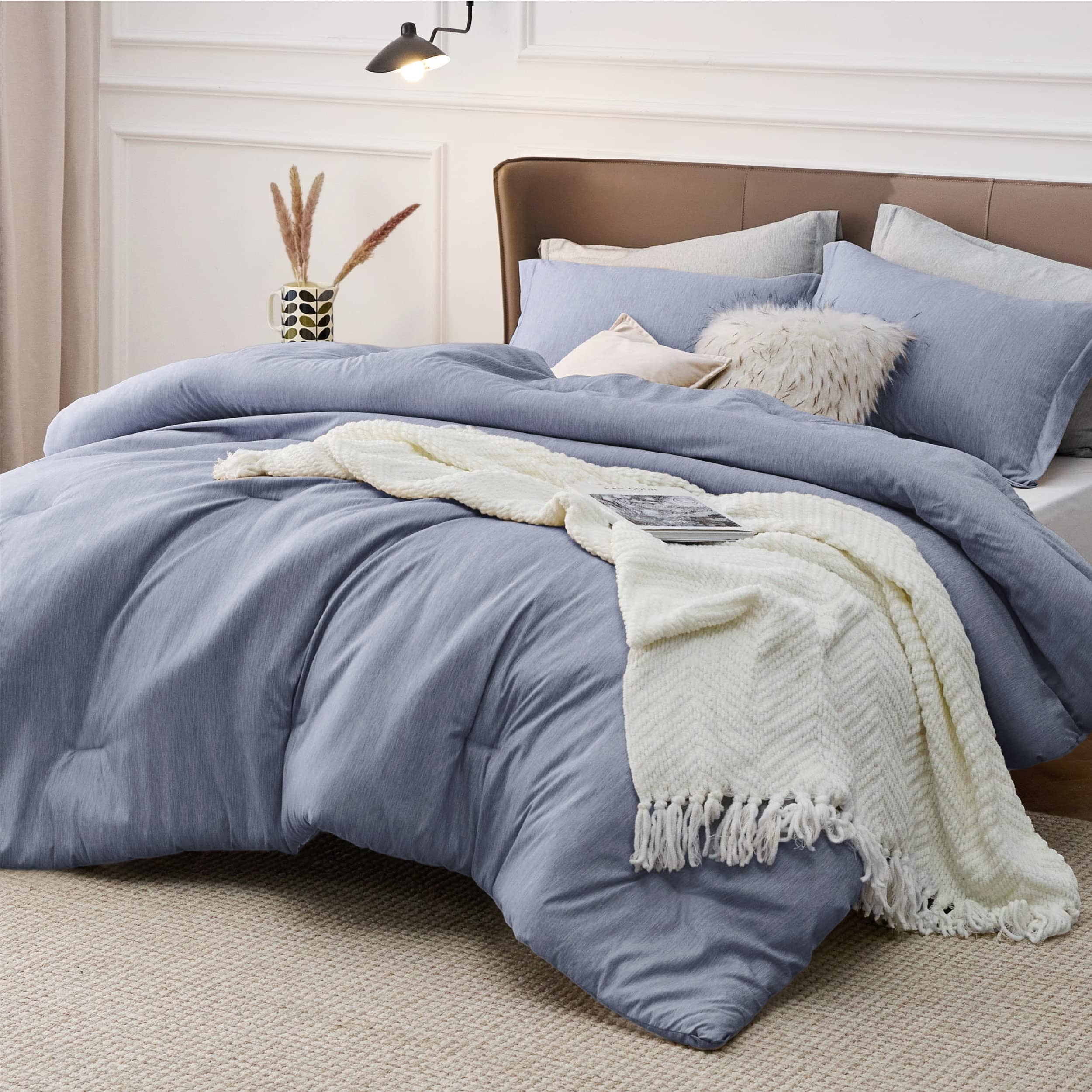 Cationic Dyeing Comforter Set with Pillow Shams