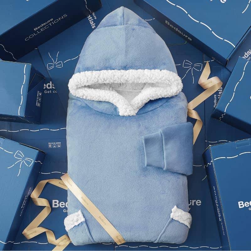 Sherpa Fleece Wearable Blanket