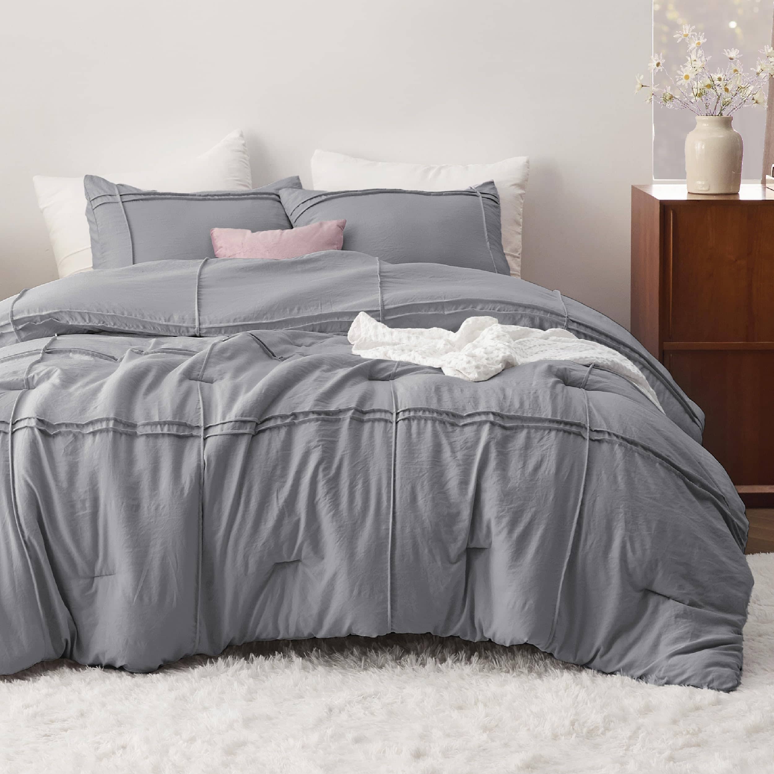 Bedsure Pinch Pleat Comforter set