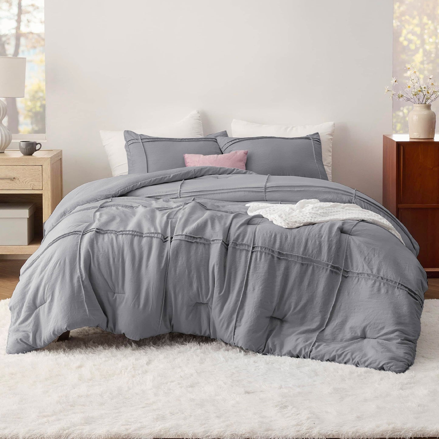 Pinch Pleat Comforter set
