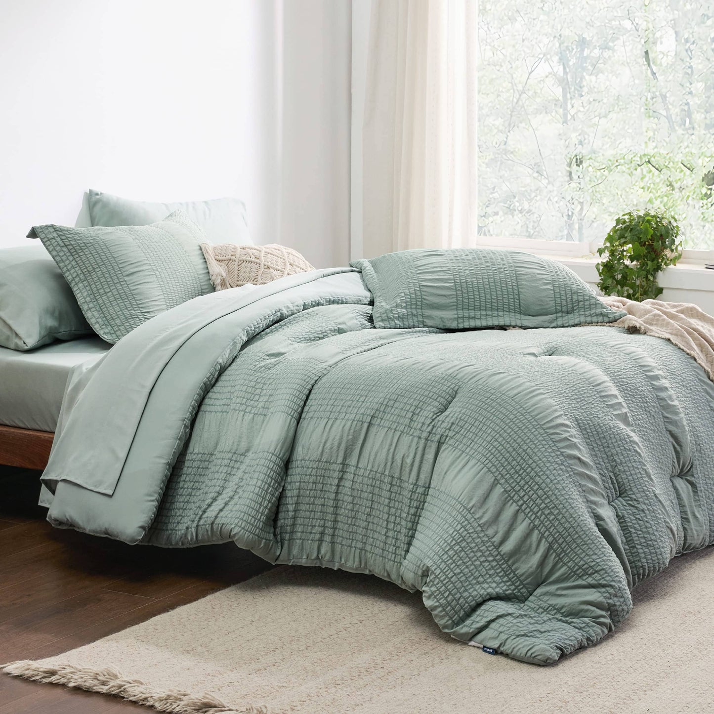 Stripe Seersucker Bed-in-a-Bag