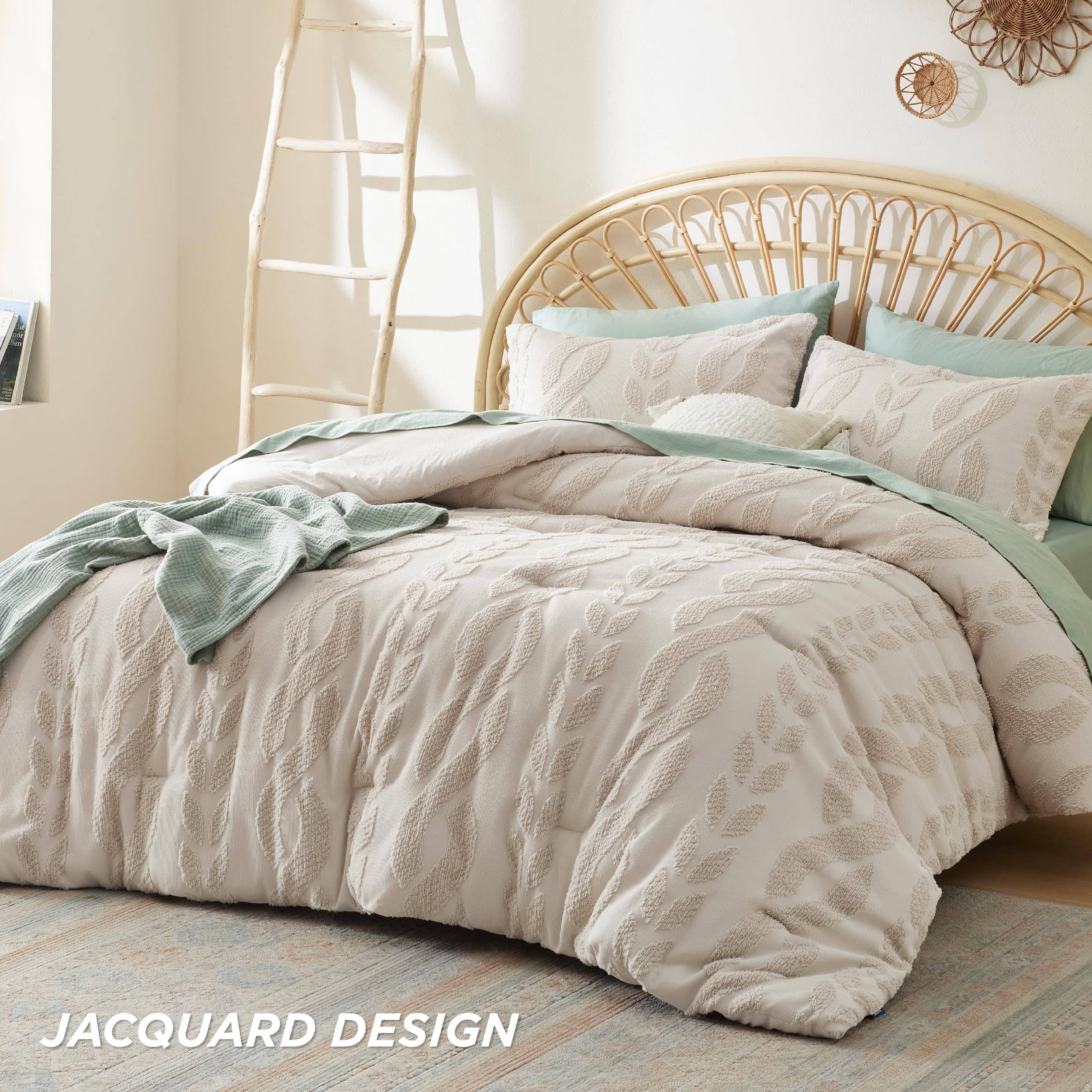 Jacquard Comforter Set