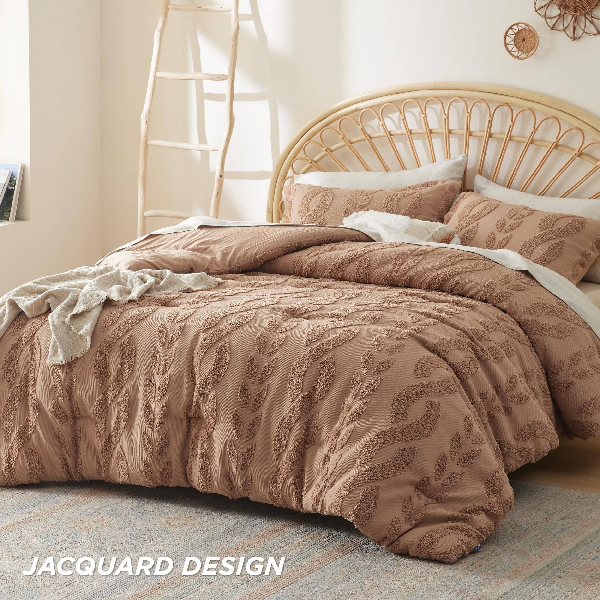 Jacquard Comforter Set