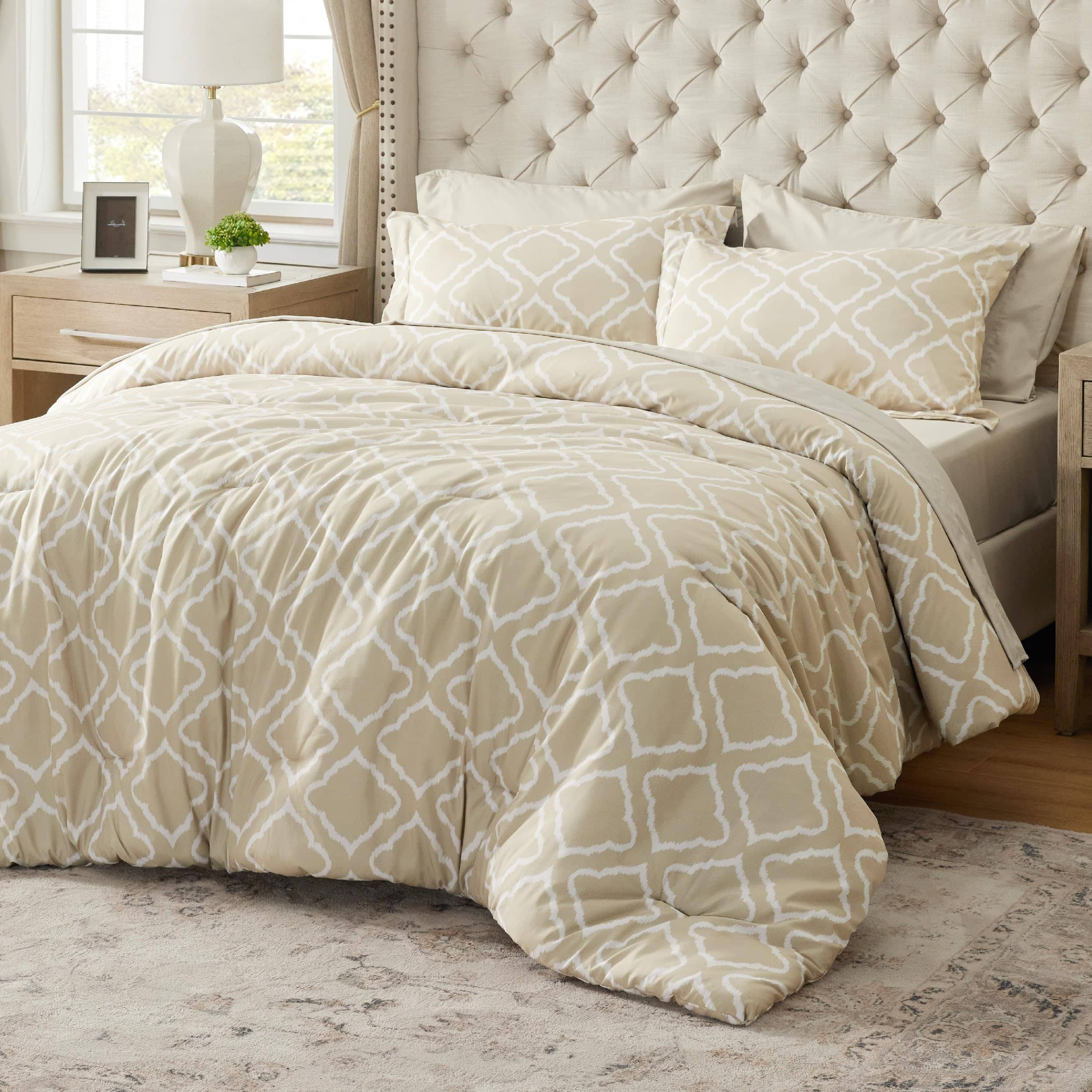 Bedsure Quatrefoil Bedding Set