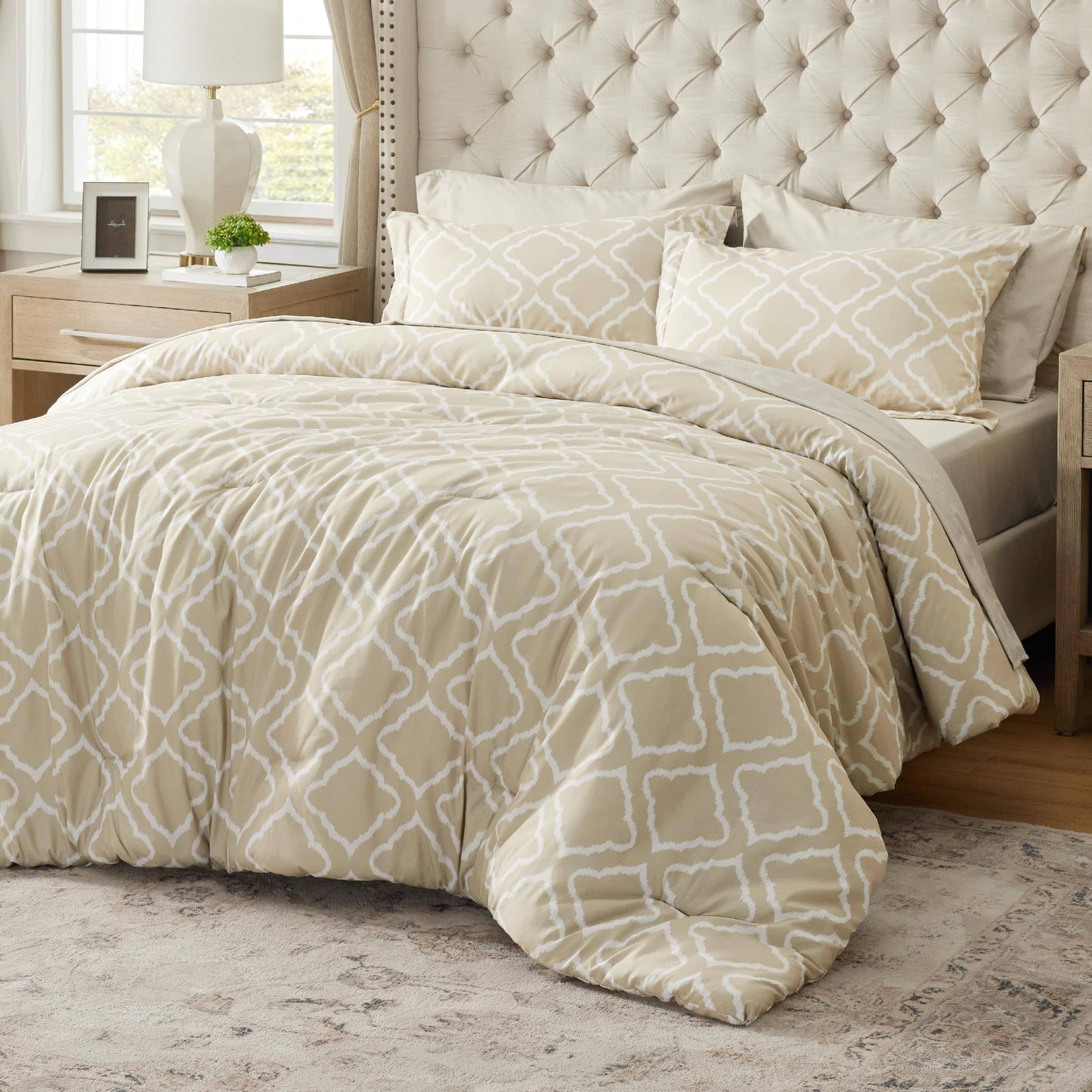 Quatrefoil Bedding Set