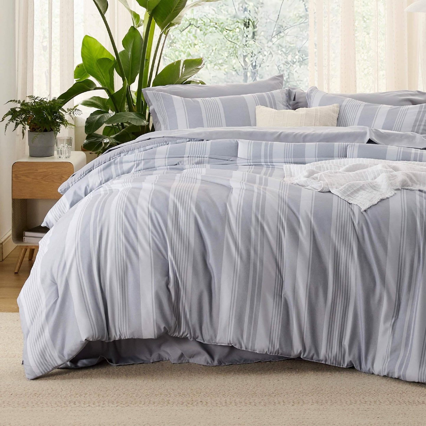 Reversible Cationic Dyed Bed-in-a-Bag