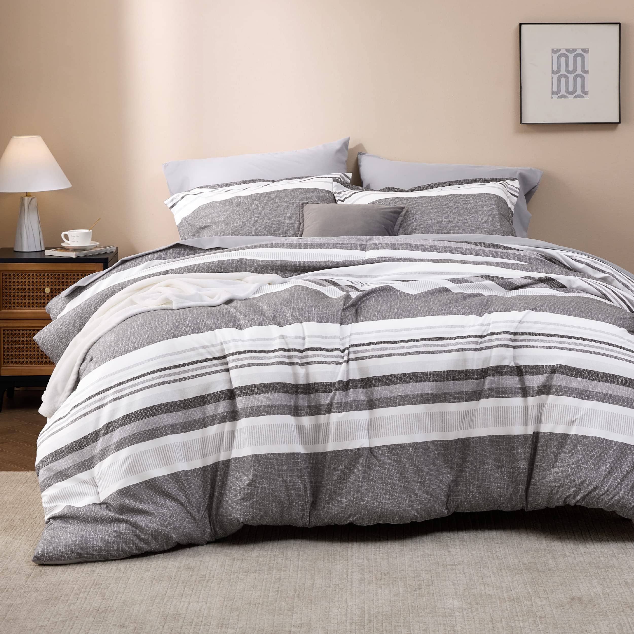 Stripe-Patterned Bed-in-a-Bag-2