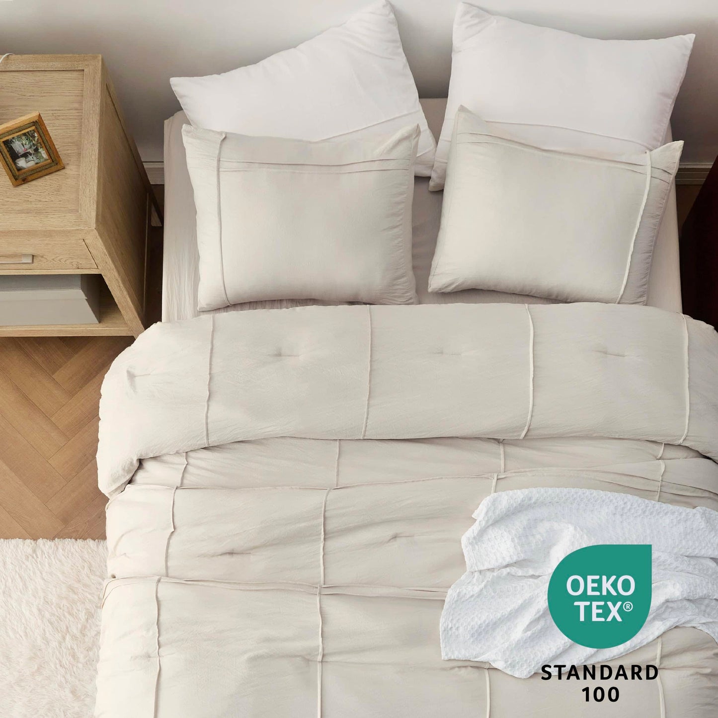 Pinch Pleat Comforter set