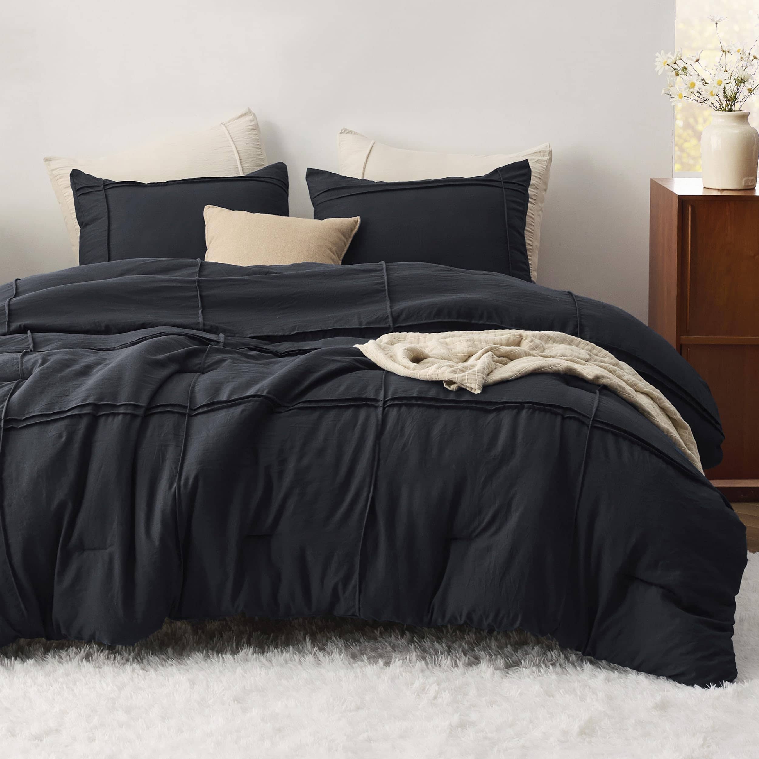 Bedsure Pinch Pleat Comforter set