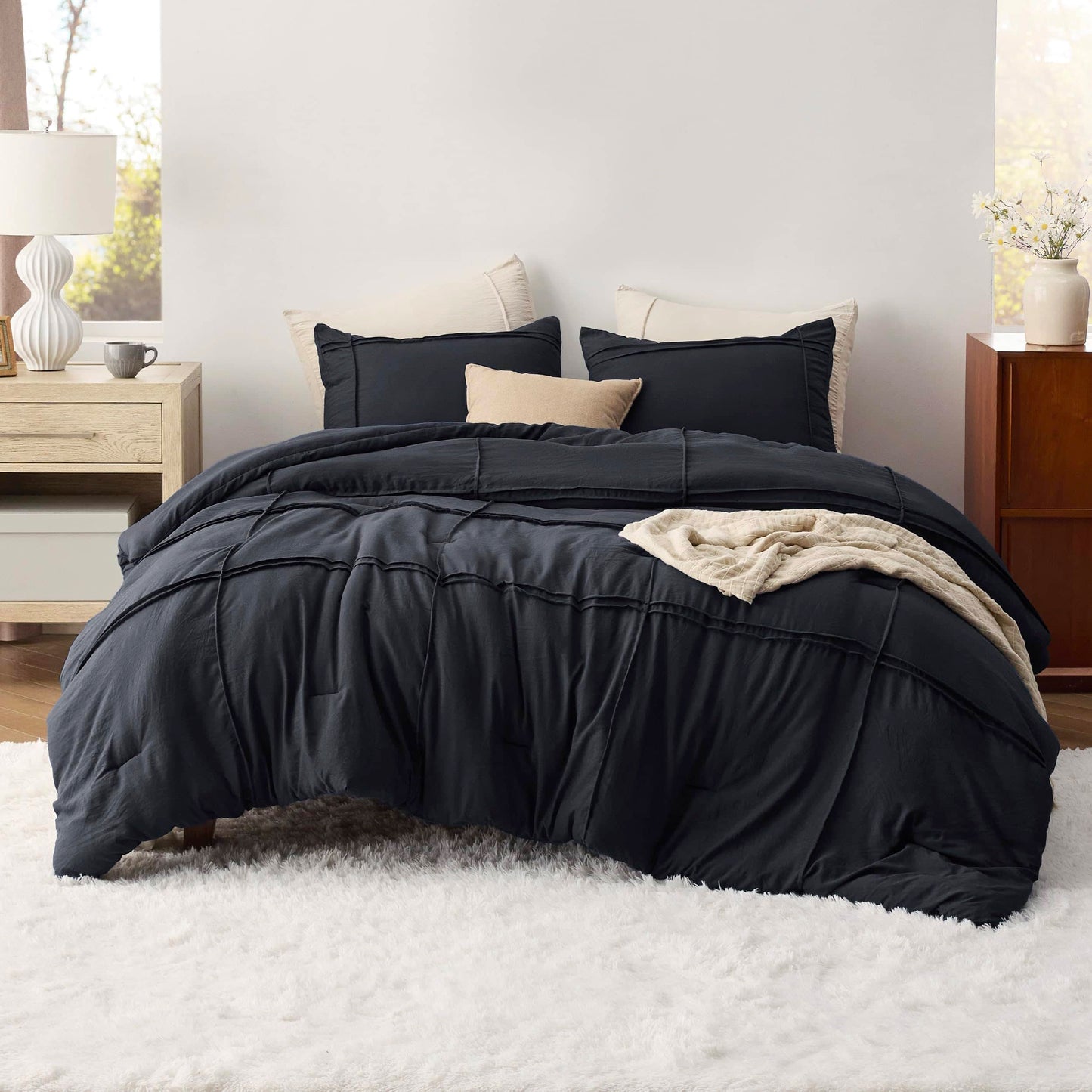 Pinch Pleat Comforter set