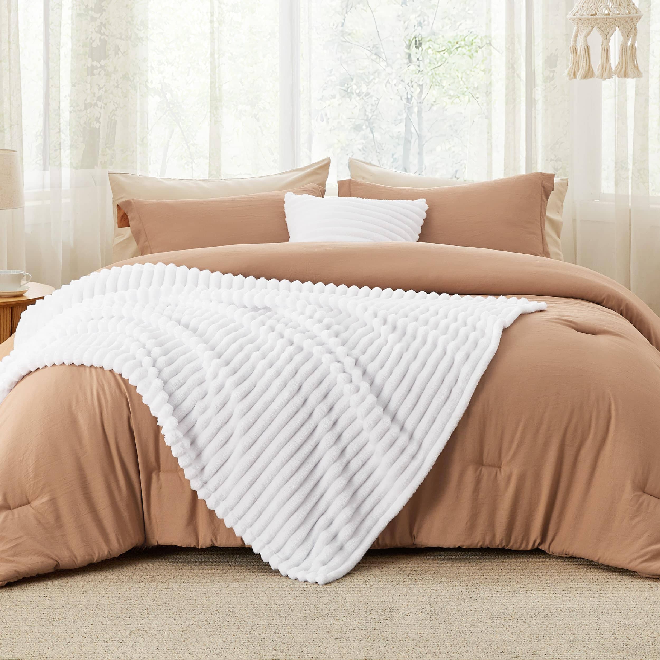 Striped Comforter set