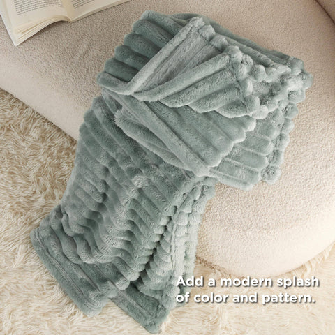 Bedsure Super Soft Flannel Fleece Throw Blanket