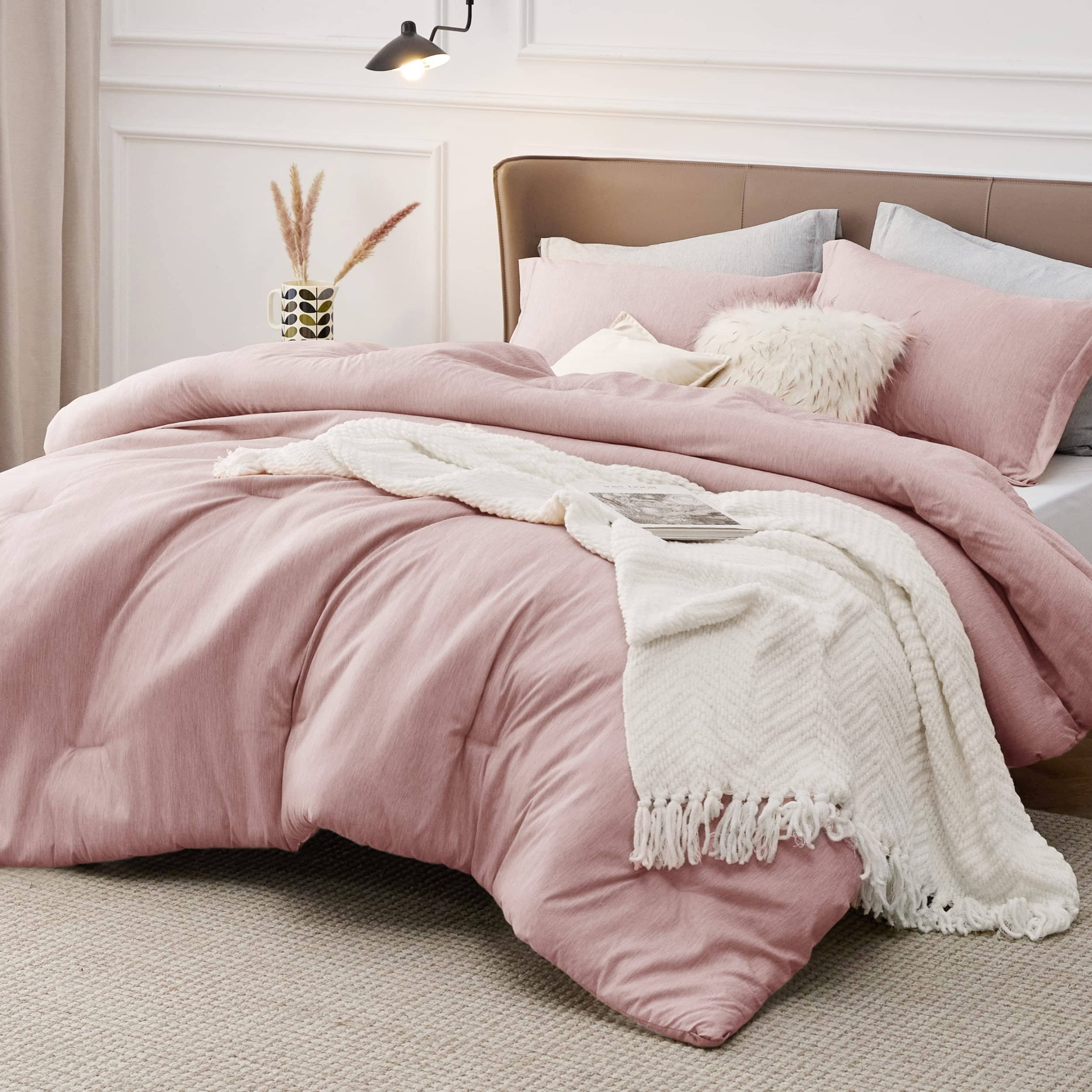 Cationic Dyeing Comforter Set with Pillow Shams