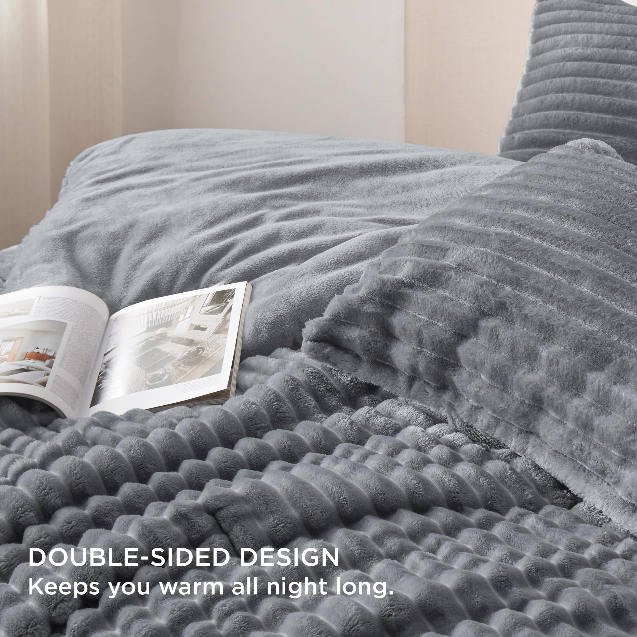 Bedsure Flannel Fleece Fluffy Comforter Set