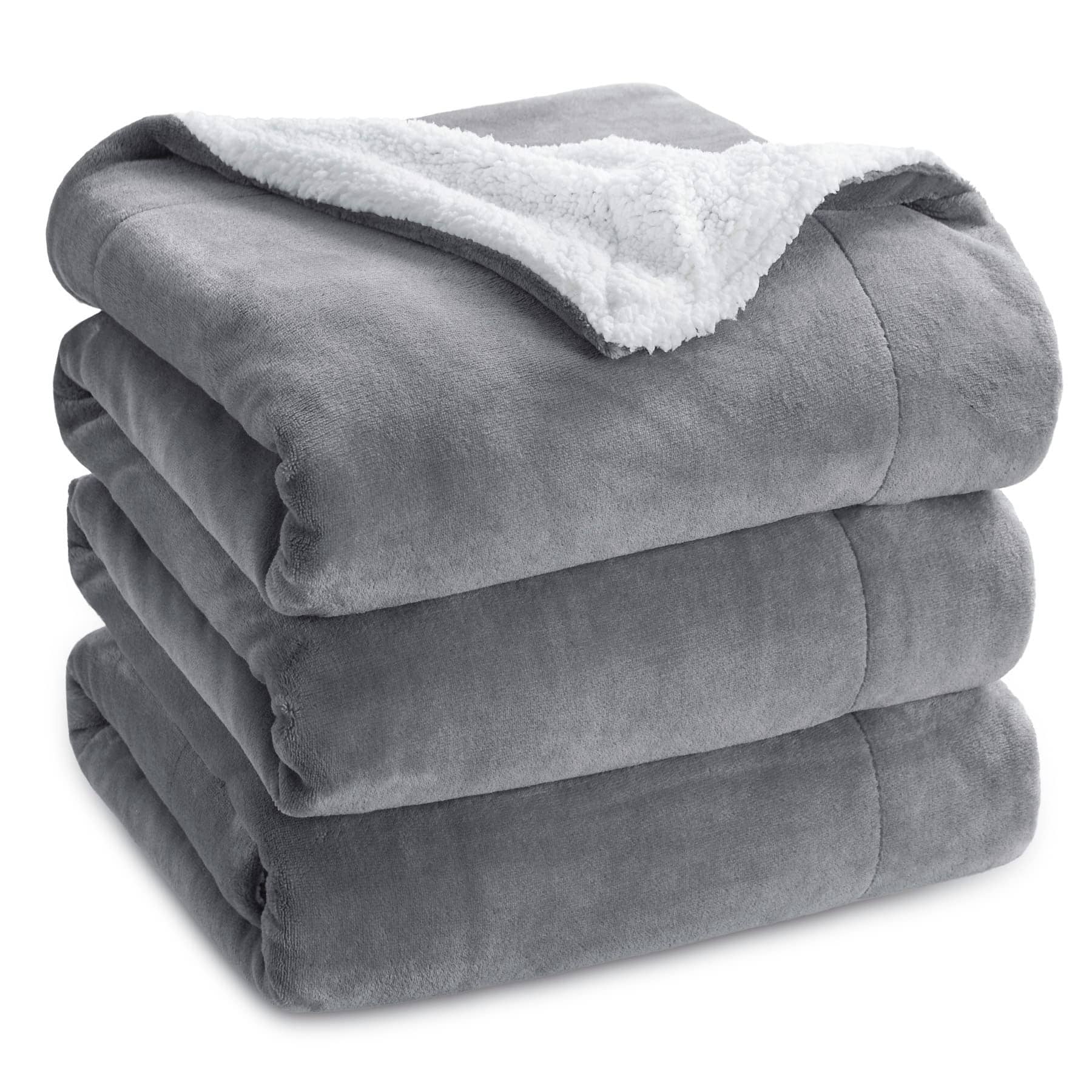 Sherpa and Fleece Reversable Blanket