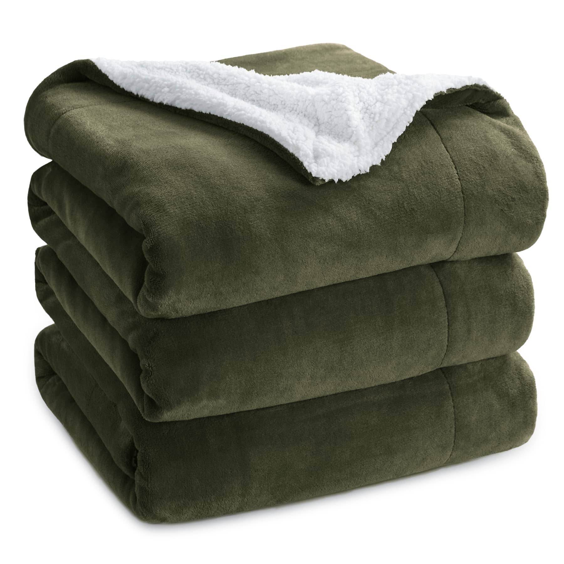 Sherpa and Fleece Reversable Blanket