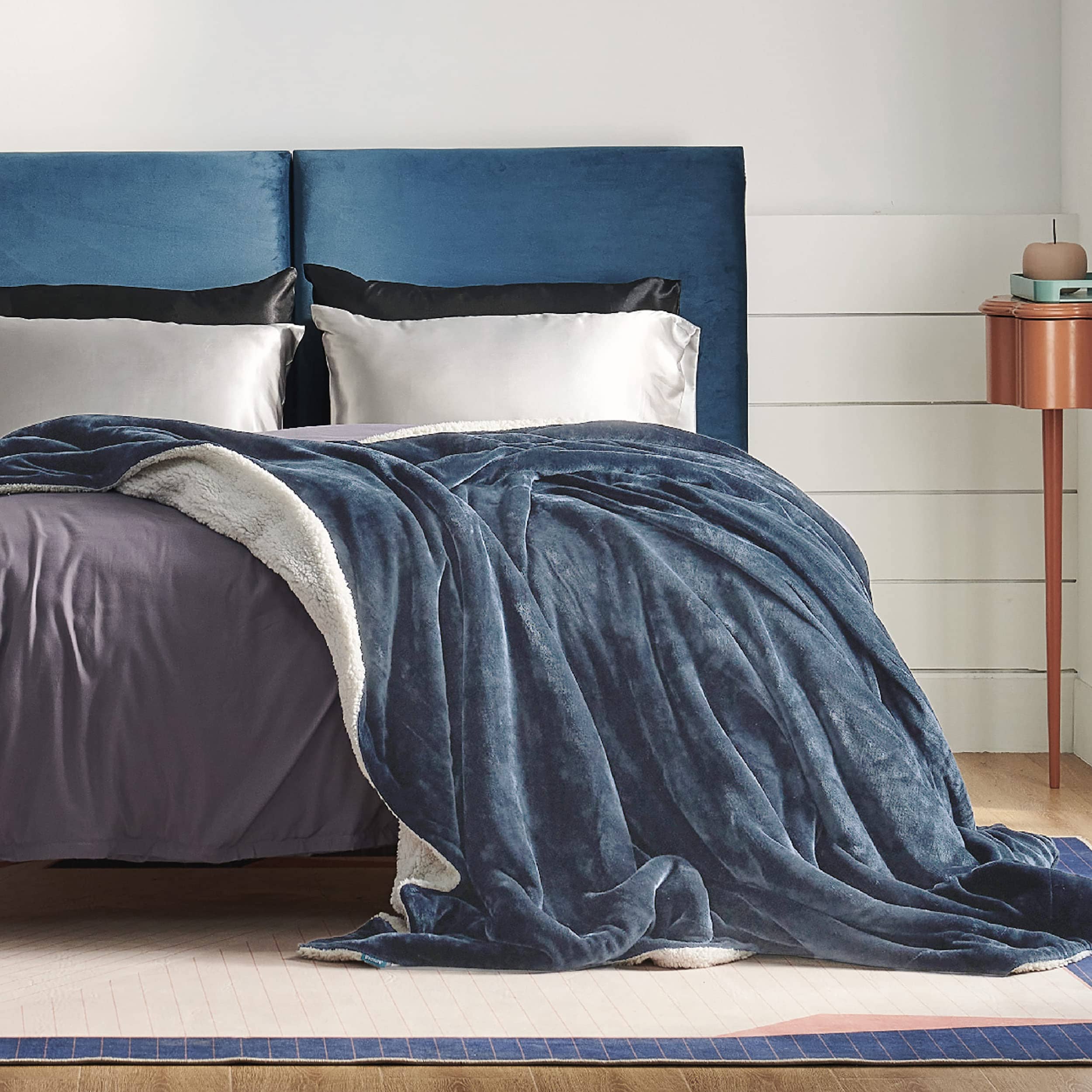 Utopia Bedding Sherpa Blanket Queen Size [Grey, 90x90 Inches]