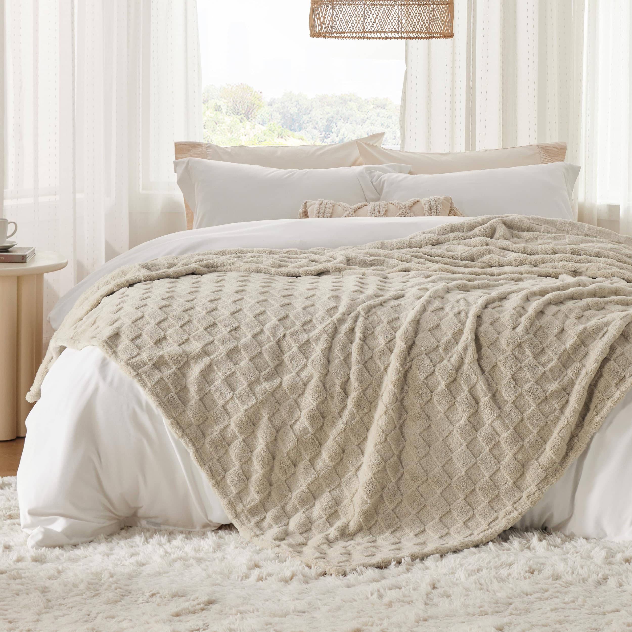 Jacquard Sherpa Shaggy  Blanket