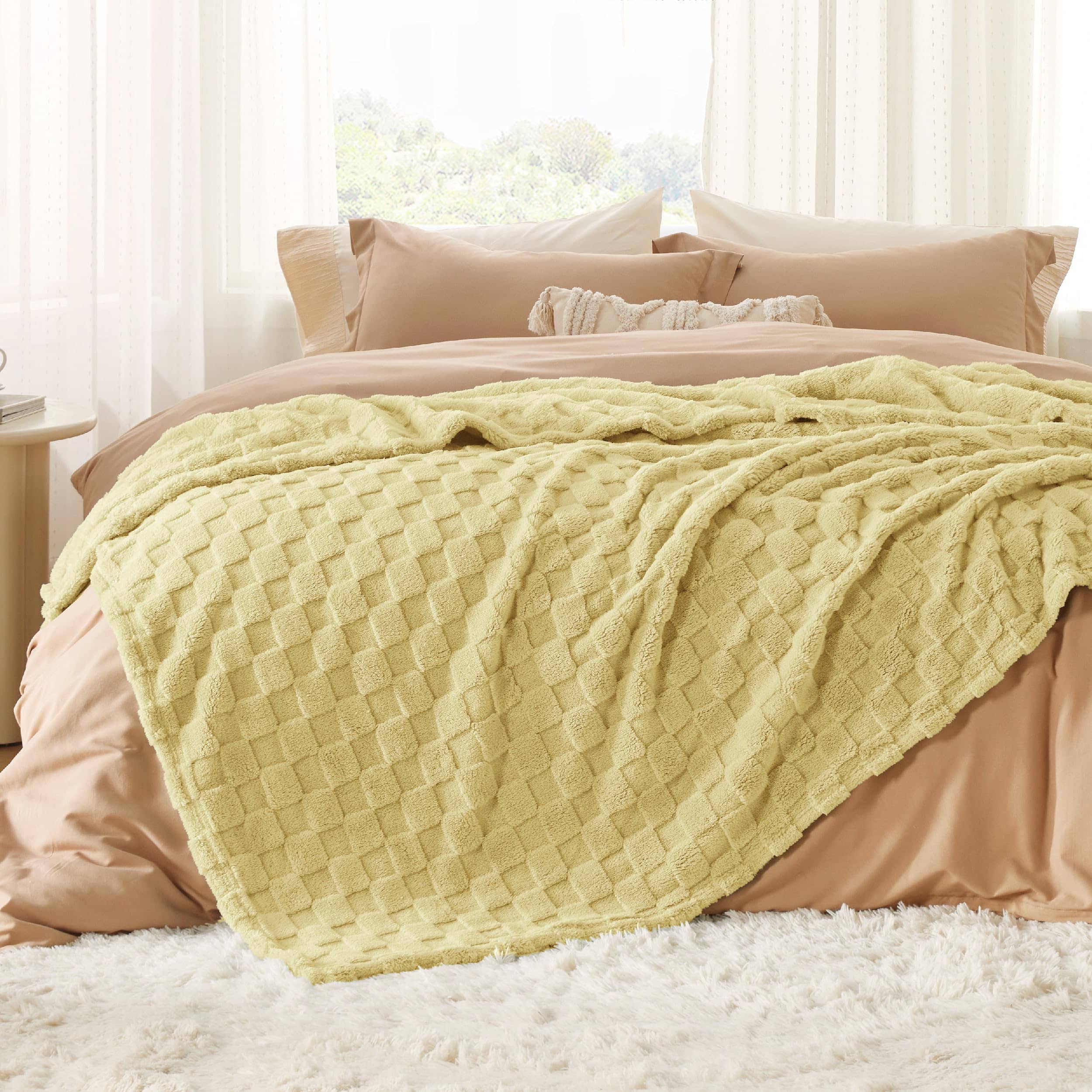 Jacquard Sherpa Shaggy  Blanket