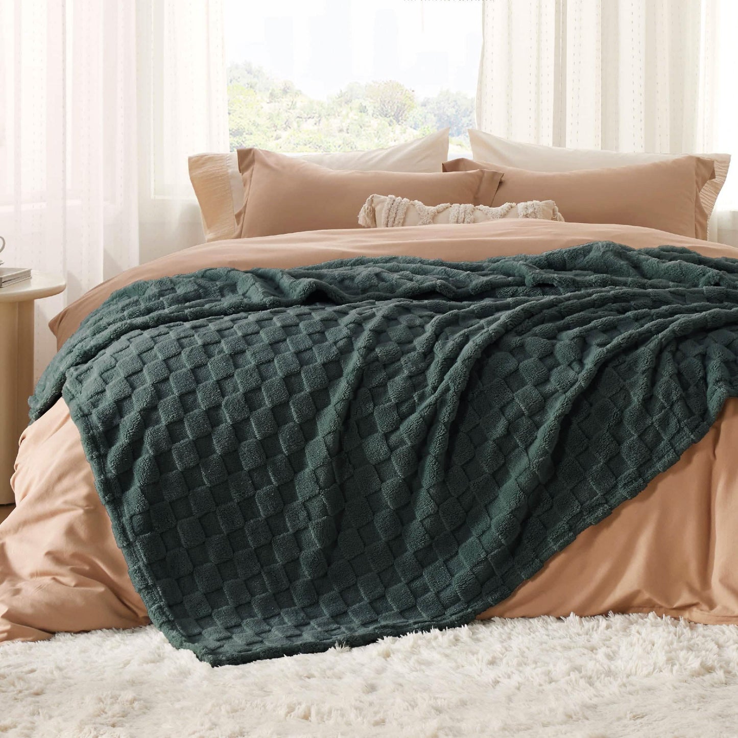 Jacquard Shaggy Sherpa Blanket