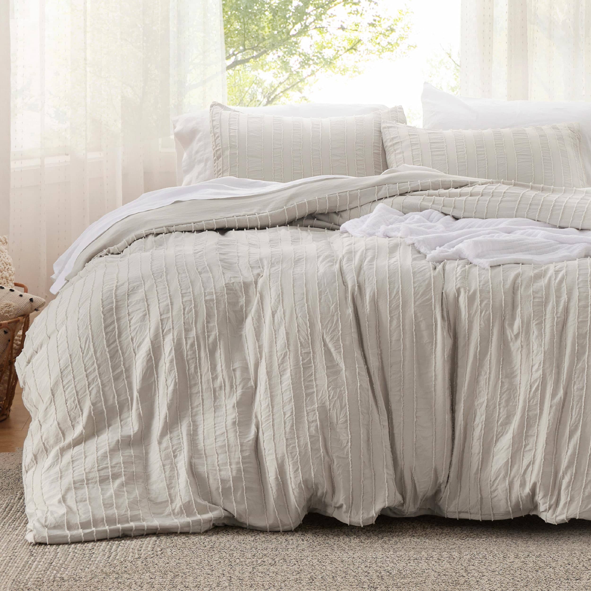 Bedsure King Size Comforter Set - Beige King Comforter Set, Soft Bedding  for All Seasons, Cationic Dyed Bedding Set, 3 Pieces, 1 Comforter  (104x90)