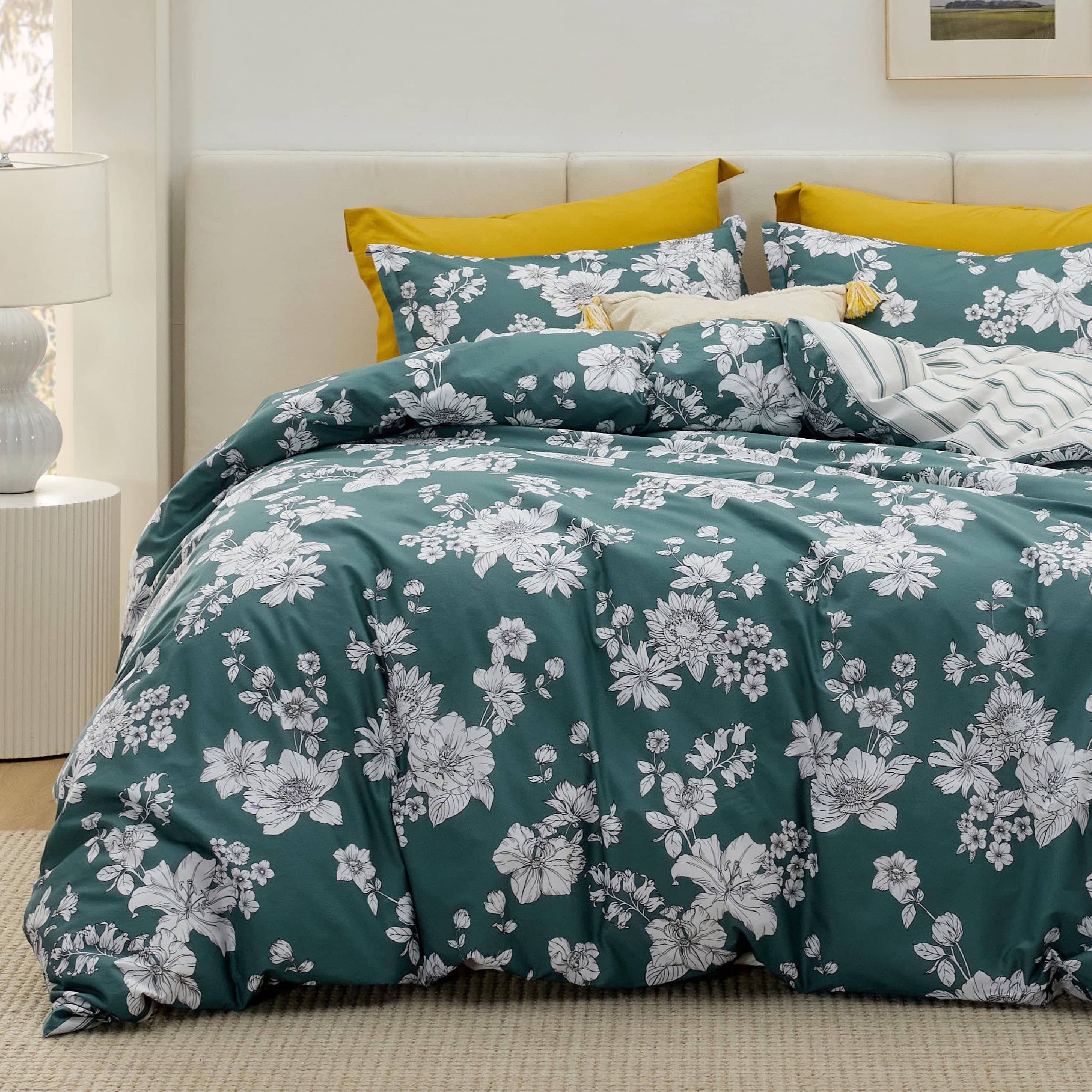 Bedsure 100% Cotton Reversible Floral Duvet Cover Set