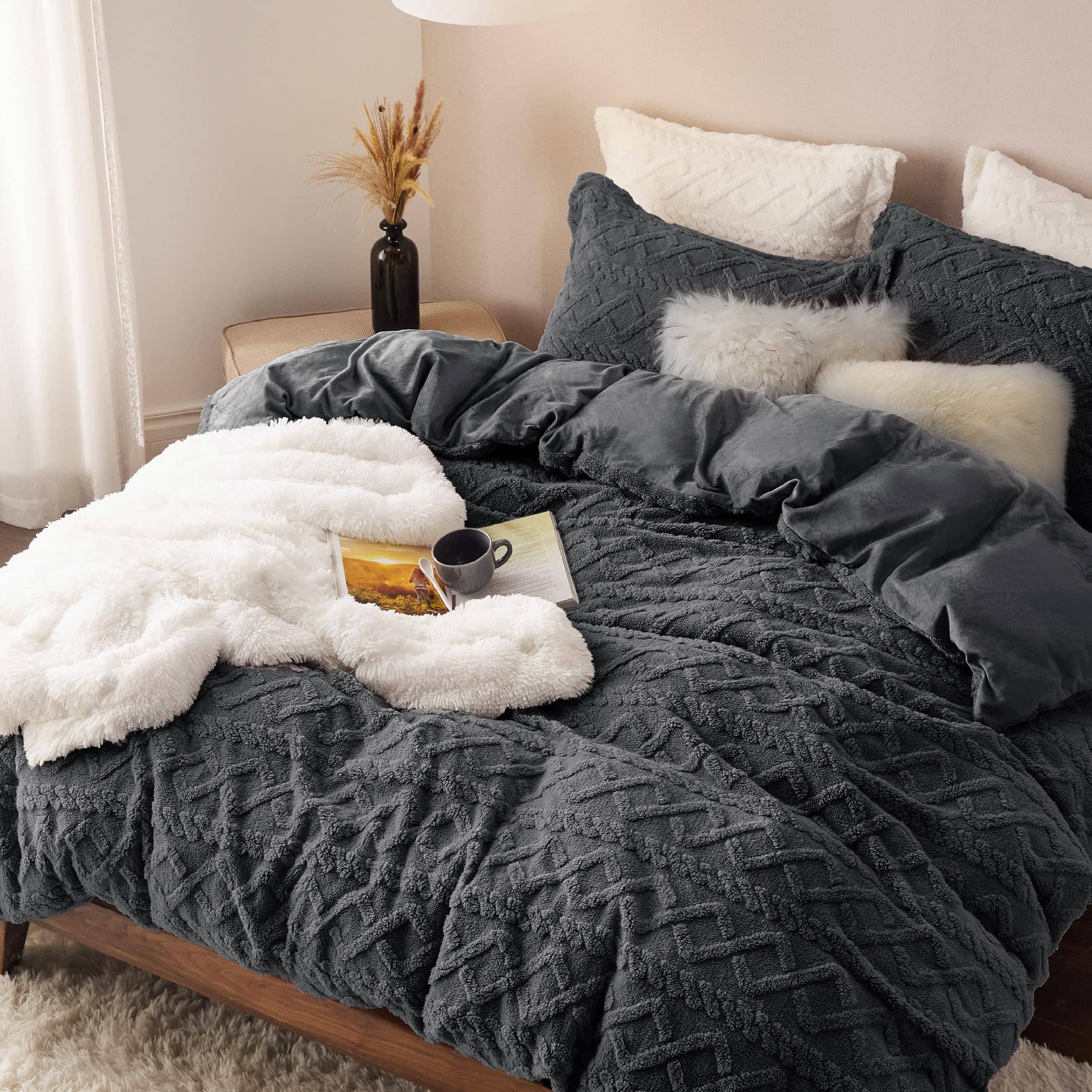 Bedsure Fluffy Boho Duvet Cover Set