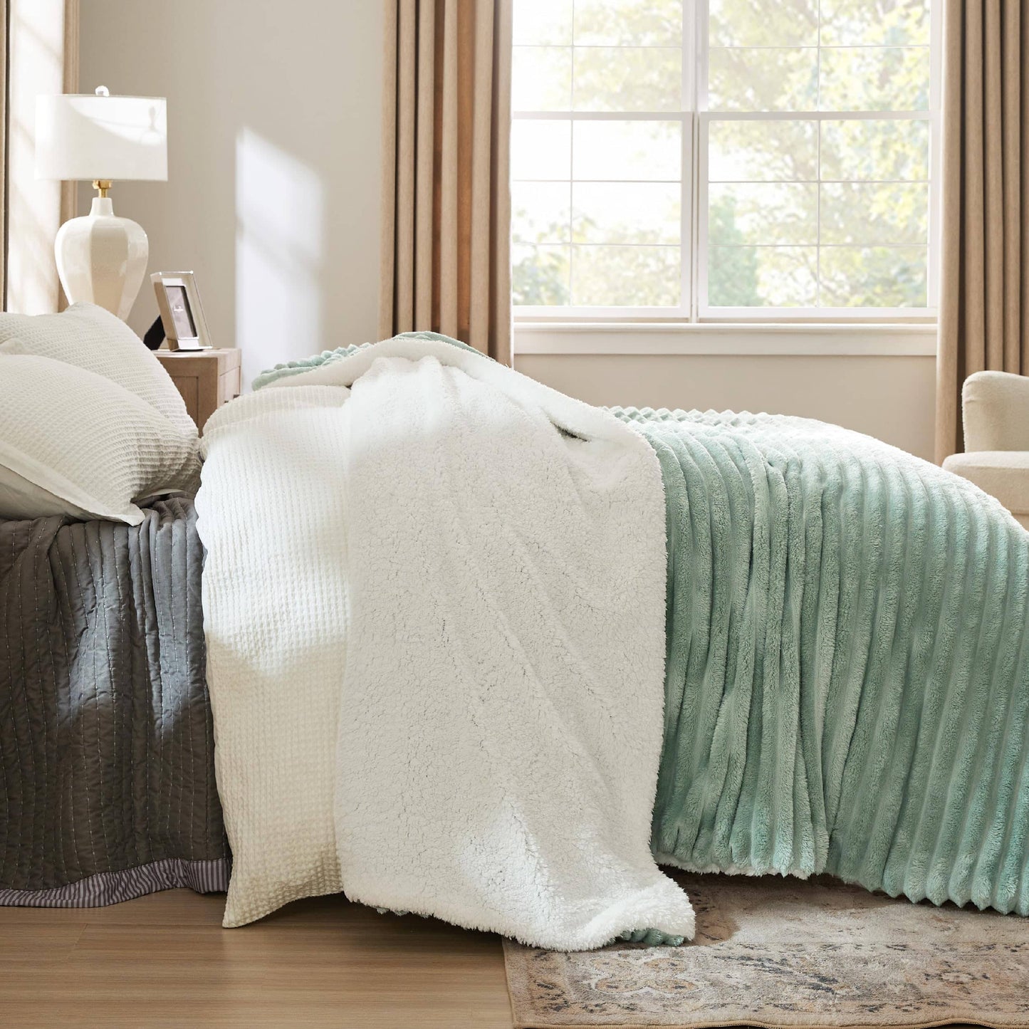 Jacquard Stripes Shaggy Sherpa Blanket