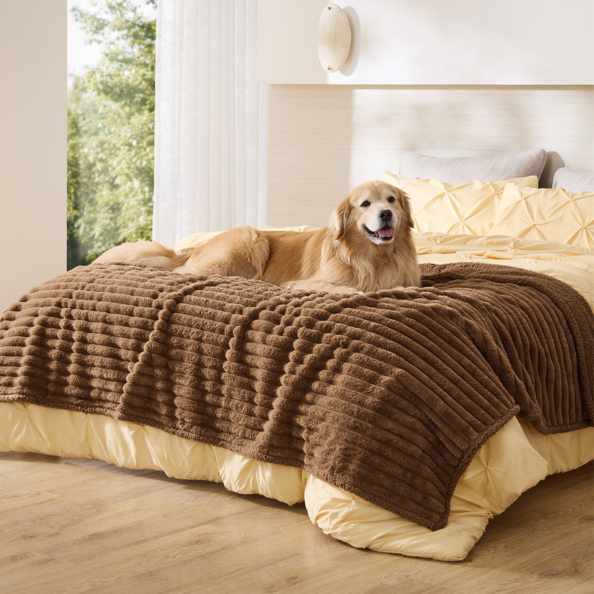 ComfyFleece® Waterproof Pet Blanket
